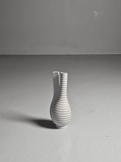 Split vase 'Gold Surrea' by Wilhelm Kåge, Gustavsberg Studio, Sweden, 1930s