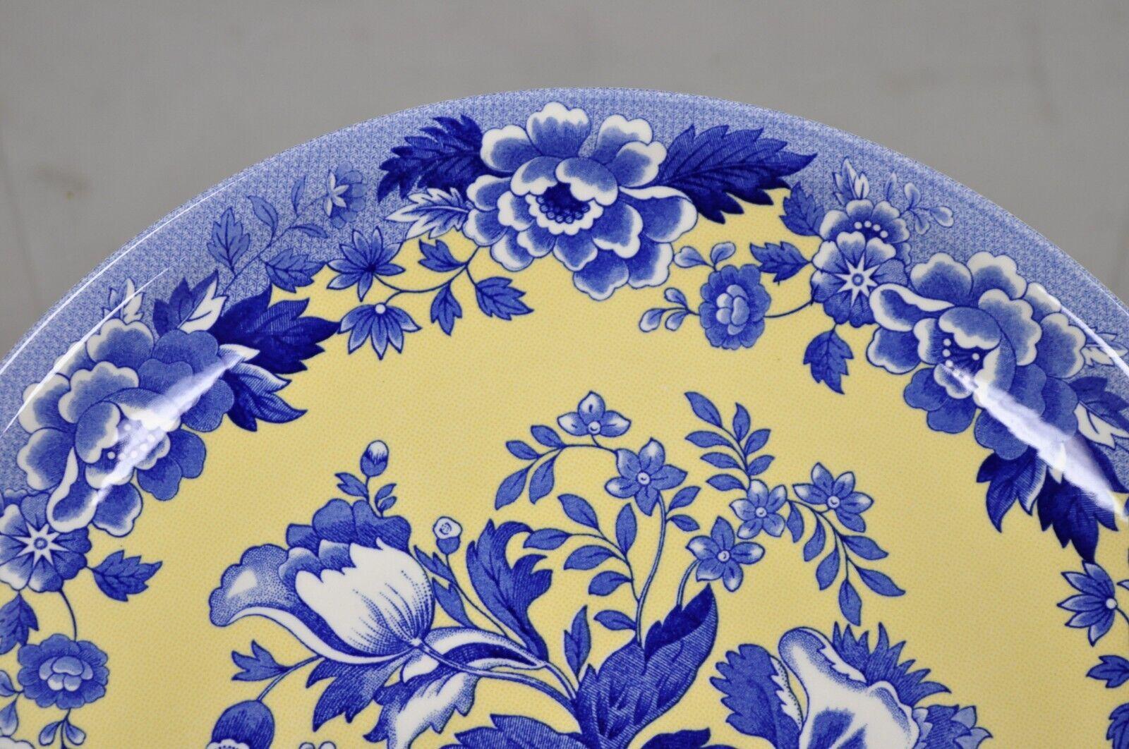 Assiette plate Spode 13 pouces « Garden Collection Flowers » bleu coquelicot et jaune Bon état - En vente à Philadelphia, PA