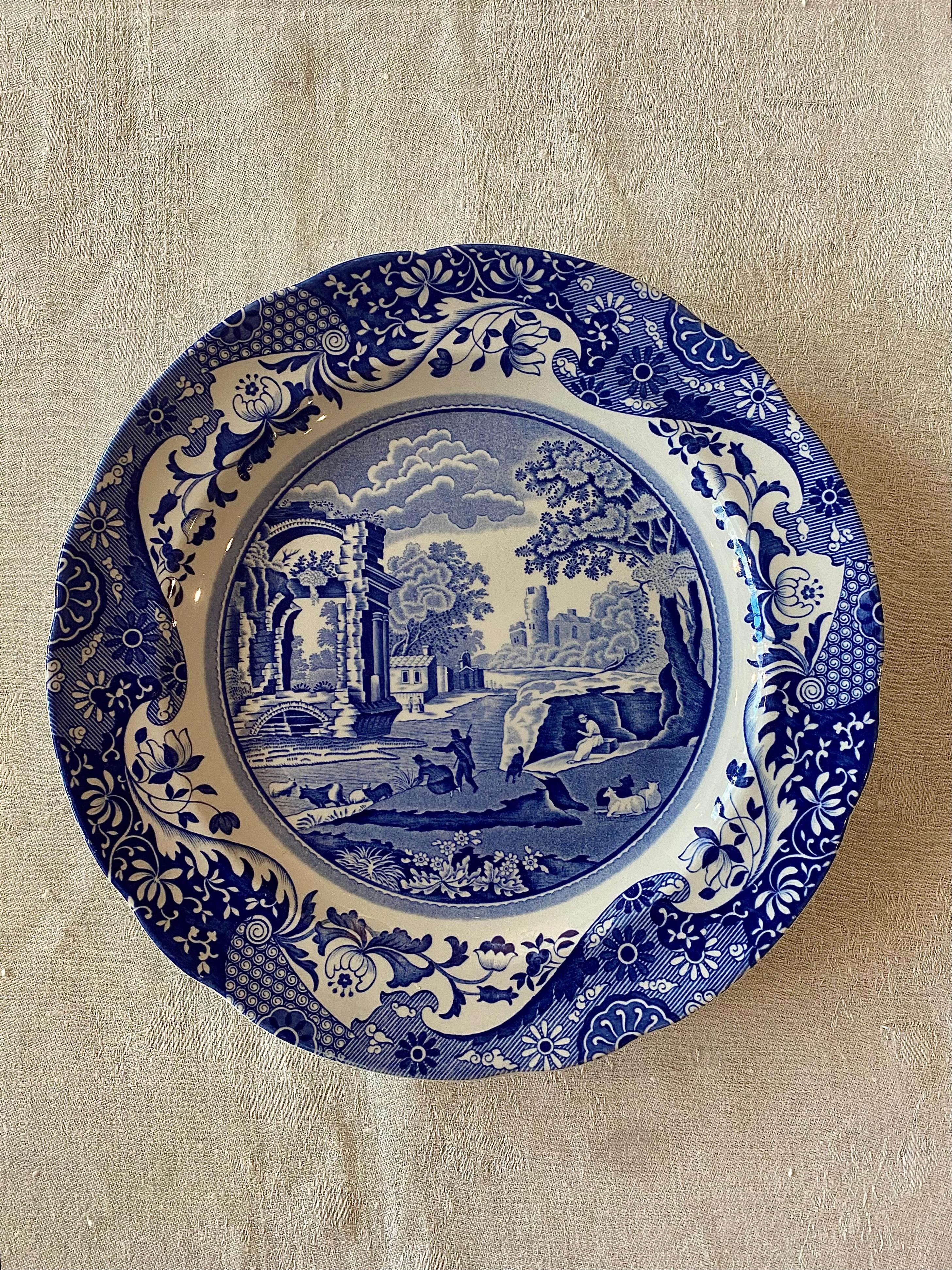 Spode Blue Italian 81 Piece Dinner Set In Good Condition For Sale In Montreal, Quebec