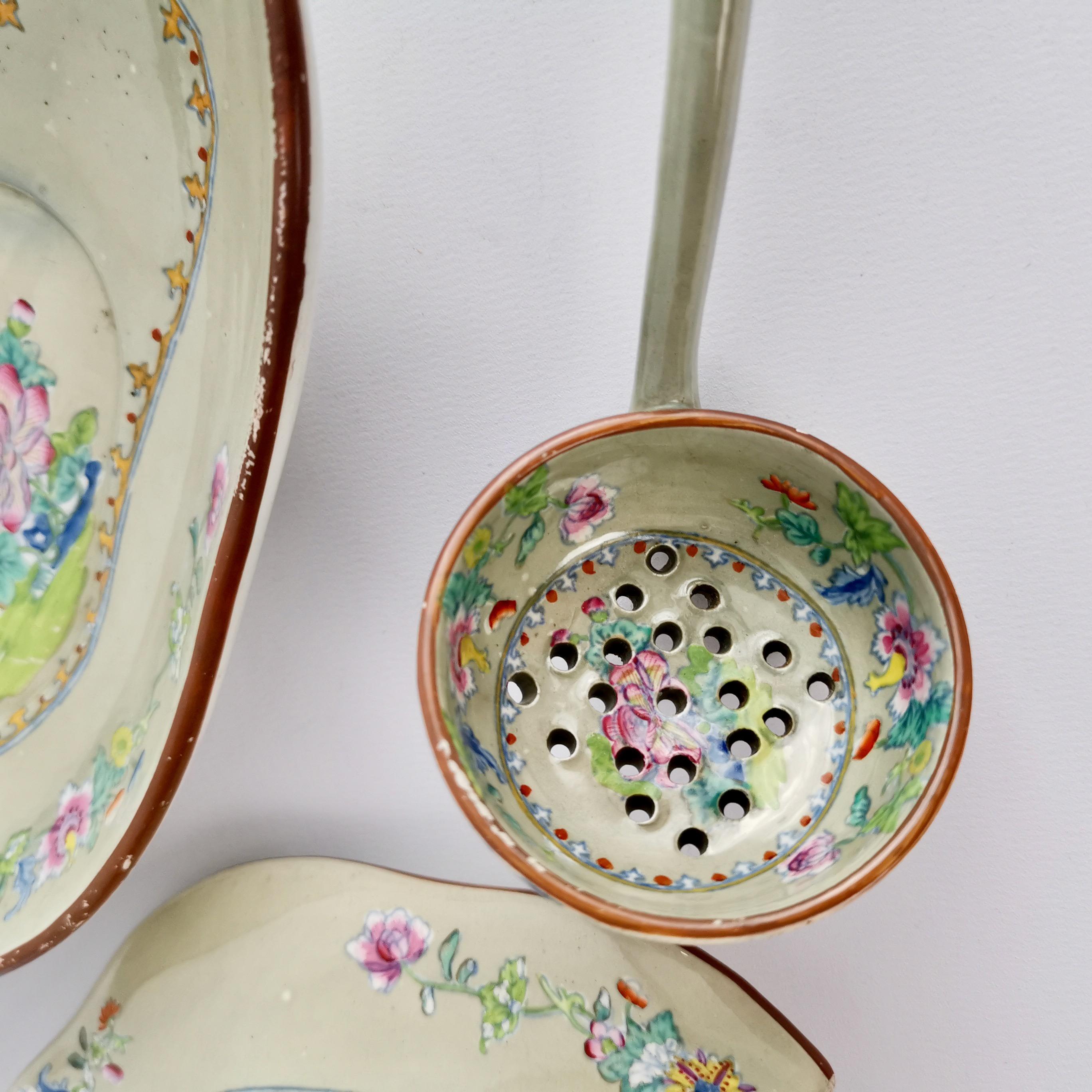 Spode Creamware Dessert Service, Avocado Green, Chinoiserie, Regency, 1814 In Good Condition For Sale In London, GB