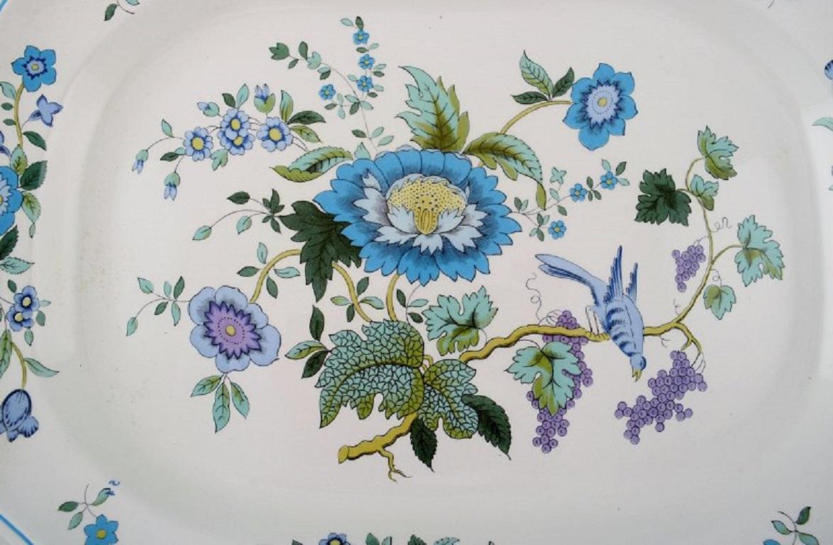 English Spode, England, Bowl and Two Dishes in Hand-Painted Porcelain, 1960s/70s