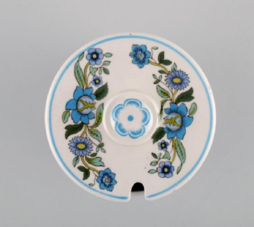 Spode, England, Mulberry Tea Service for Five People in Hand-Painted Porcelain For Sale 2