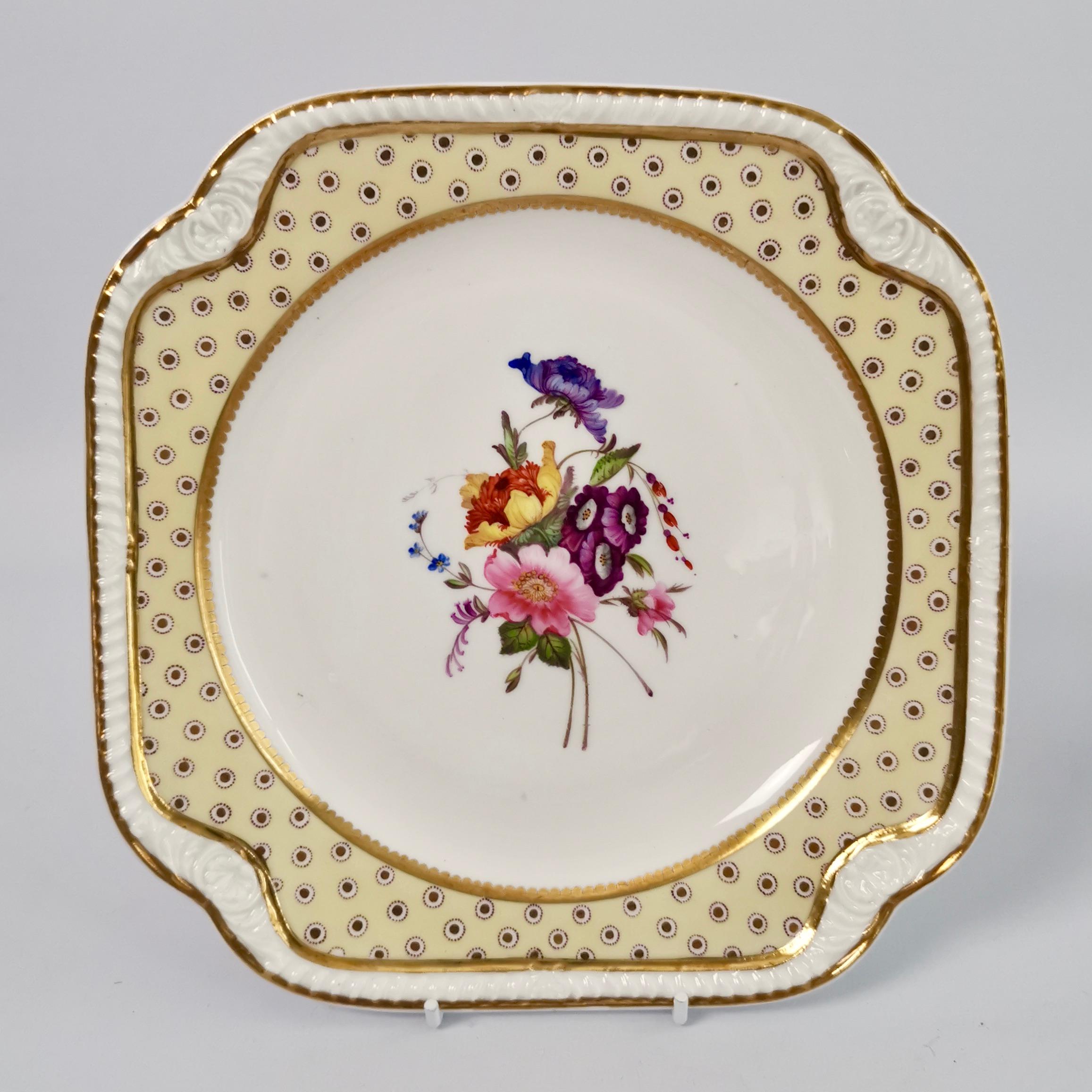 Early 19th Century Spode Felspar Floral Dessert Service, Yellow, Butterfly Handles, circa 1822 For Sale