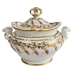 Sucrier en porcelaine Spode Felspar, clous d'oreilles blancs, dorés et roses, vers 1828