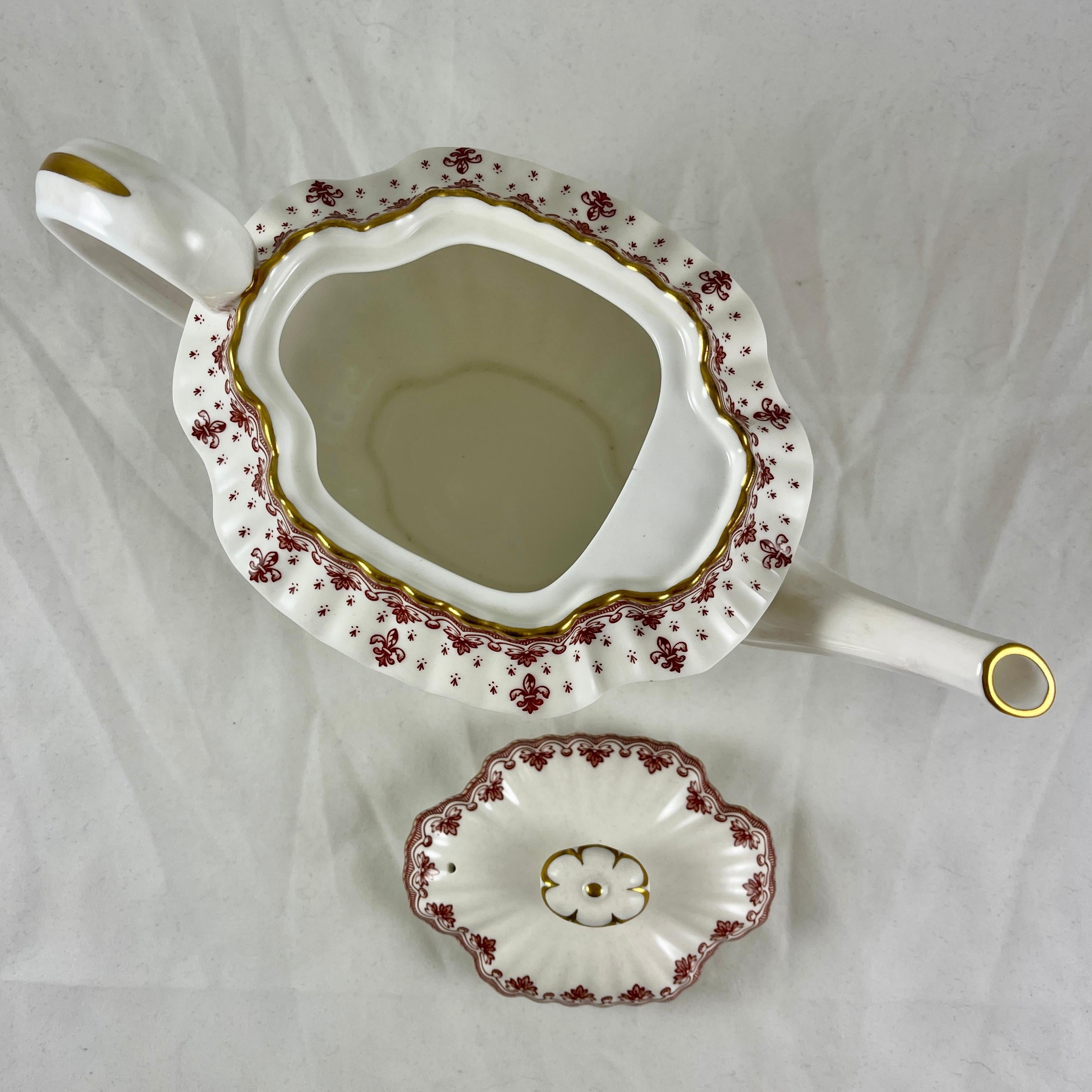 20th Century Spode Fleur de Lys Red & Gold Bone China Fluted Chelsea Tea Pot For Sale