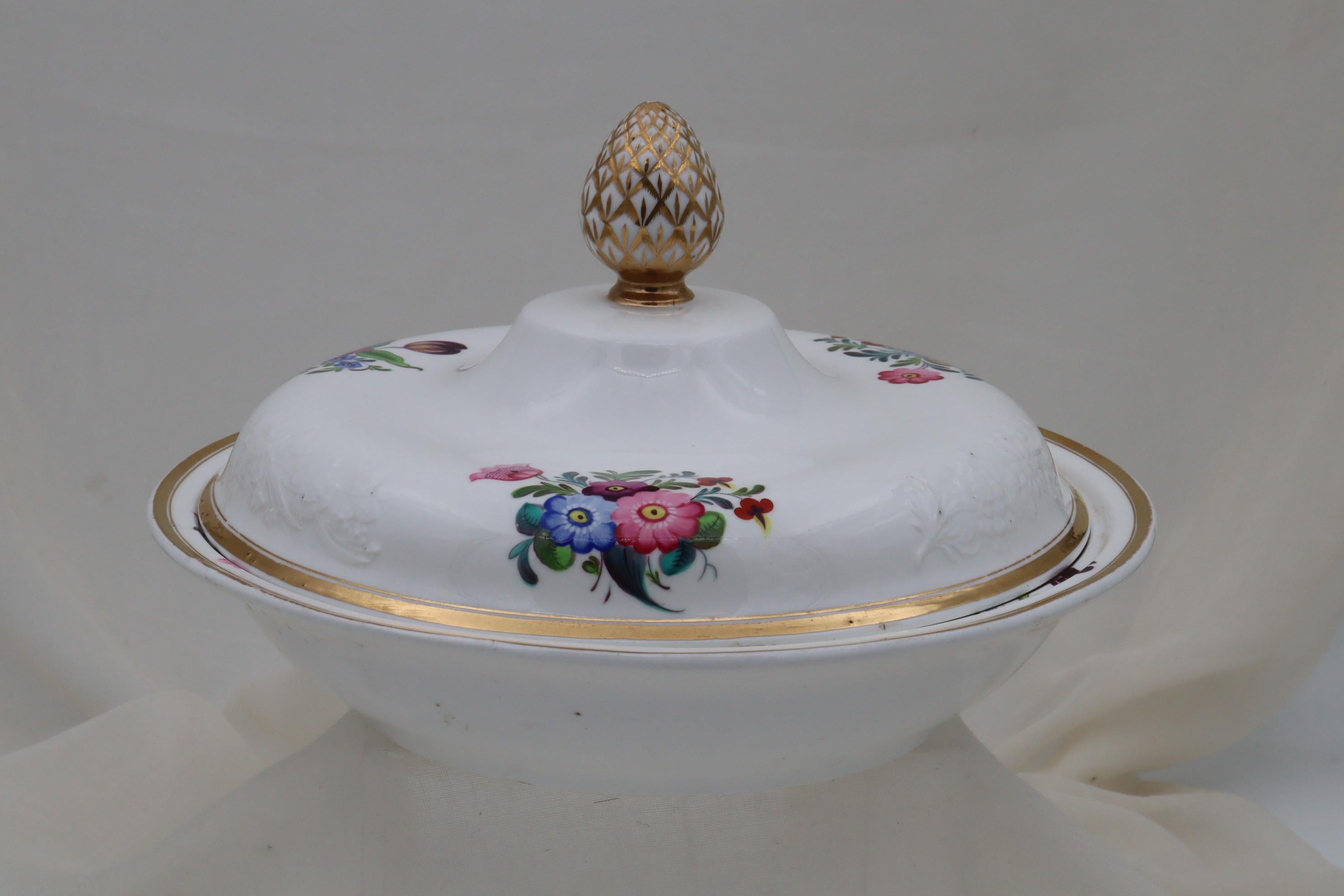 Regency Spode hand painted and gilded vegetable tureen For Sale