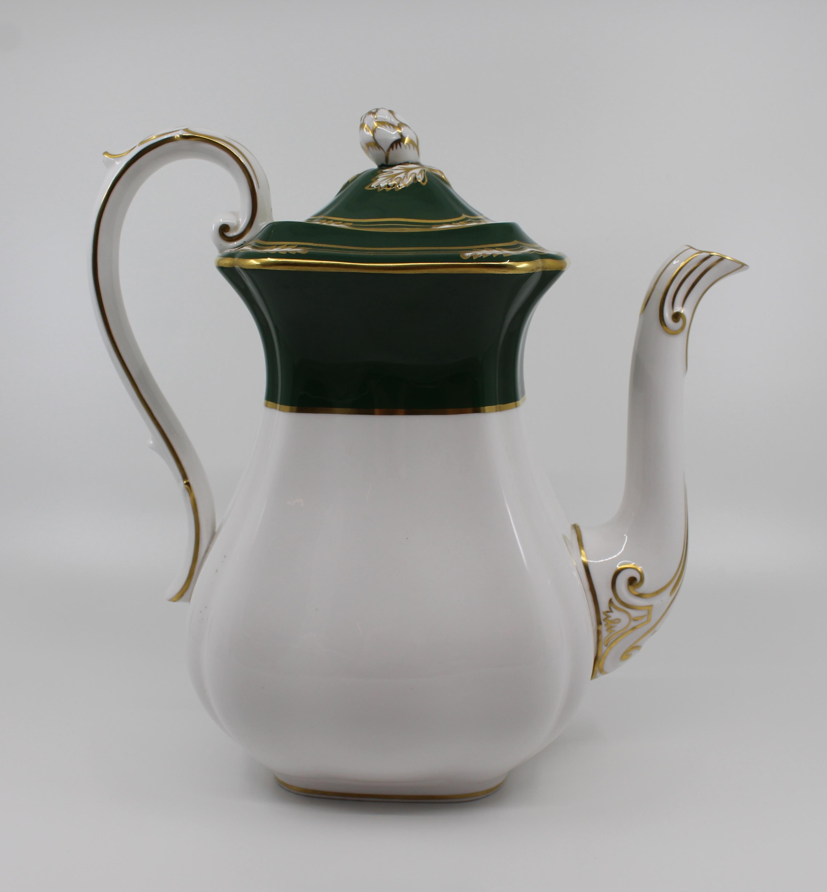 

Period circa 1980
Manufacturer
Spode
Pattern Harrogate
Height 23 cm / 9 in
Backstamp Fully backstamped, first quality
Condition Very good condition. No chips, cracks or restoration. Little/no use
 

 

Spode Harrogate Coffee Pot

