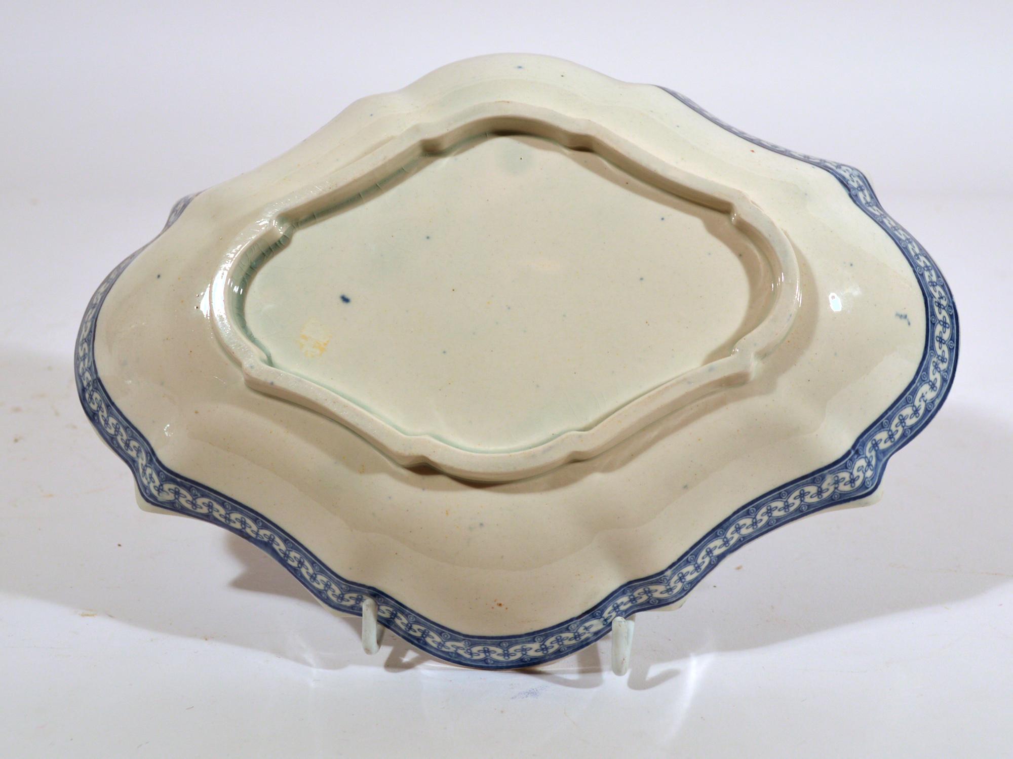 Plats à dessert ovales Spode néoclassiques à motif grec bleu Bon état - En vente à Downingtown, PA