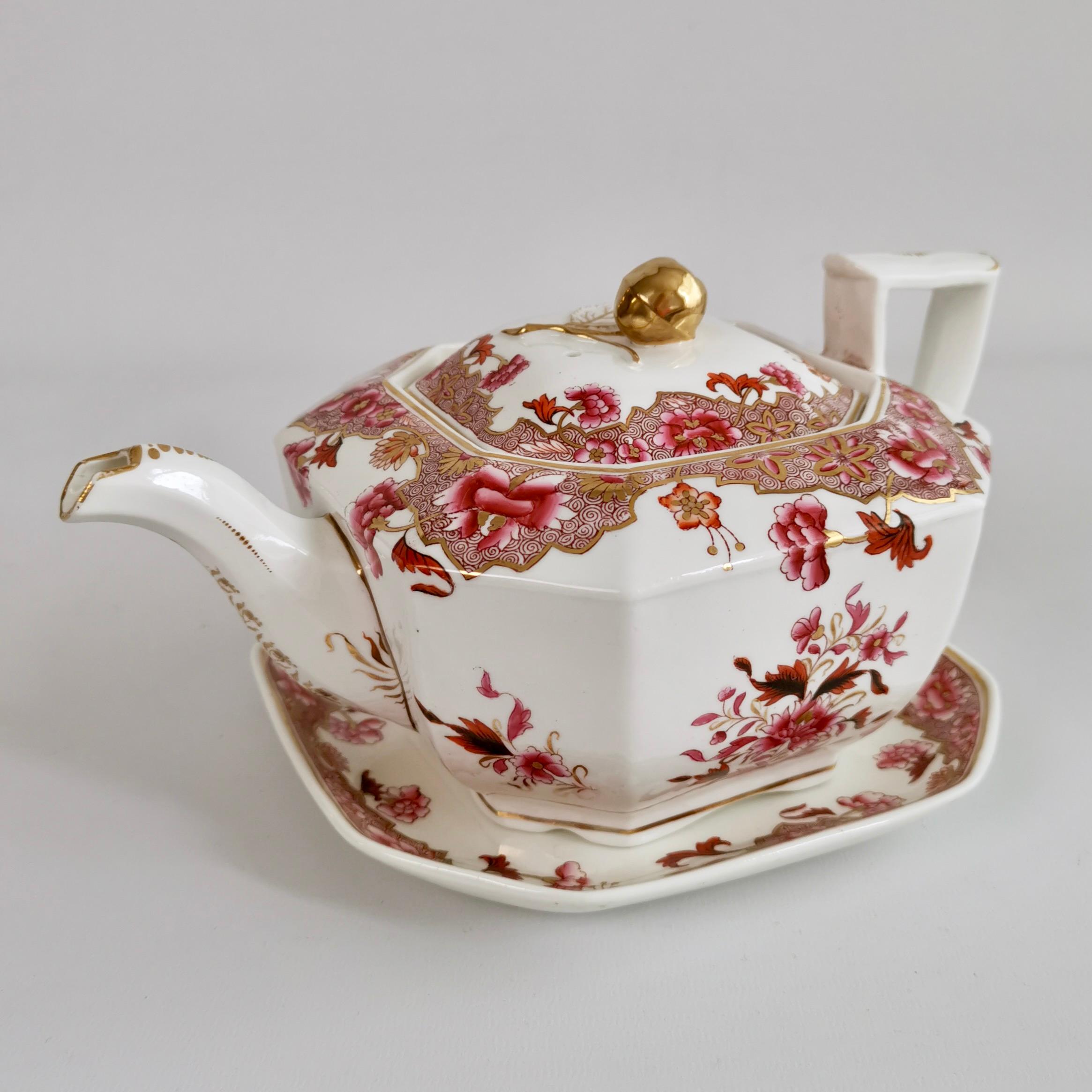 Spode Octagon Teapot on Stand, Felspar with Pink Chinoiserie, Regency 1821-1825 4