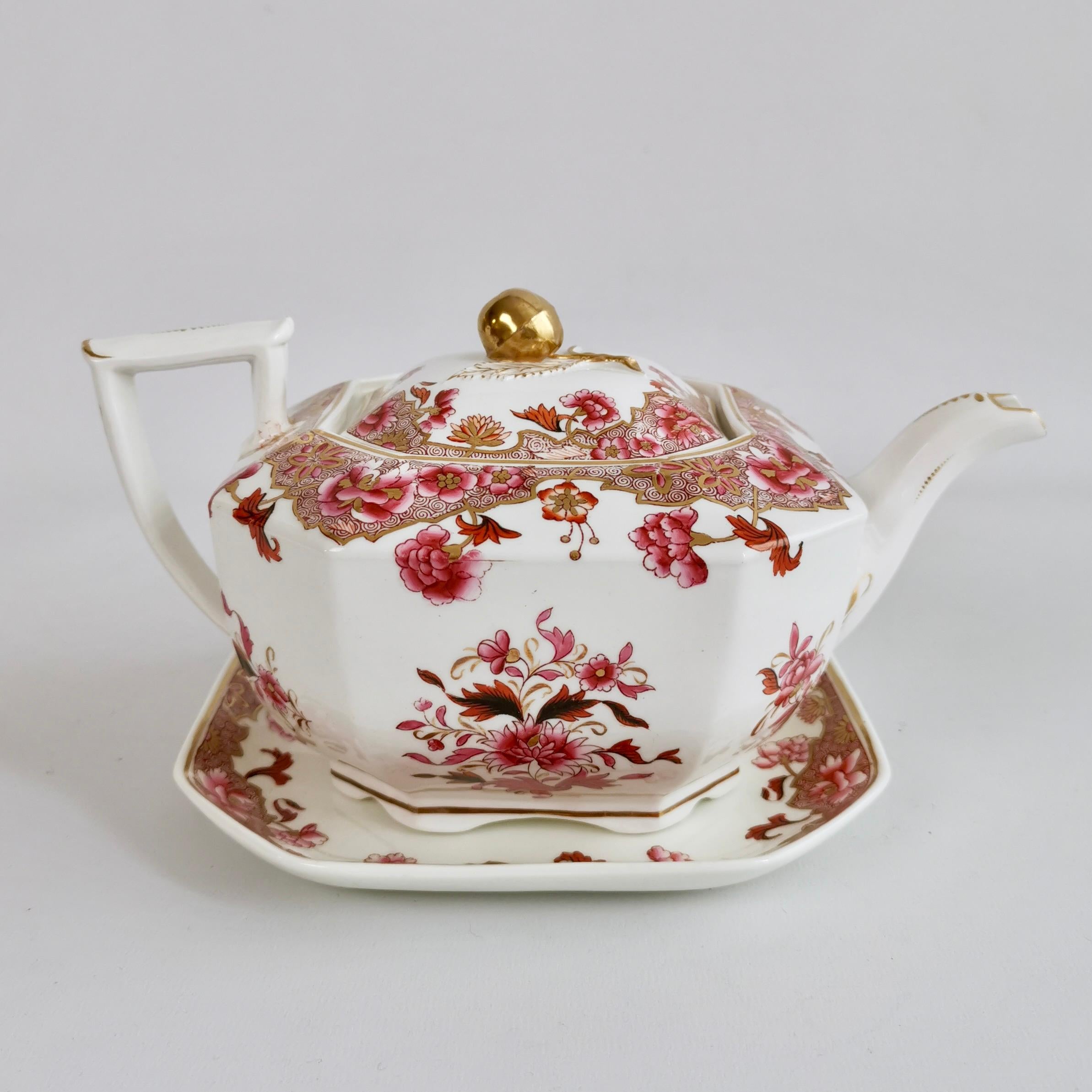 English Spode Octagon Teapot on Stand, Felspar with Pink Chinoiserie, Regency 1821-1825