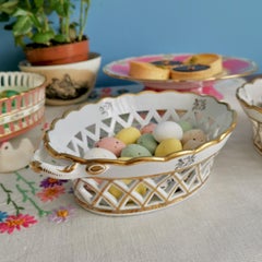Spode Pair of Porcelain Bread Baskets, White with Bat Printed Flowers, ca 1810