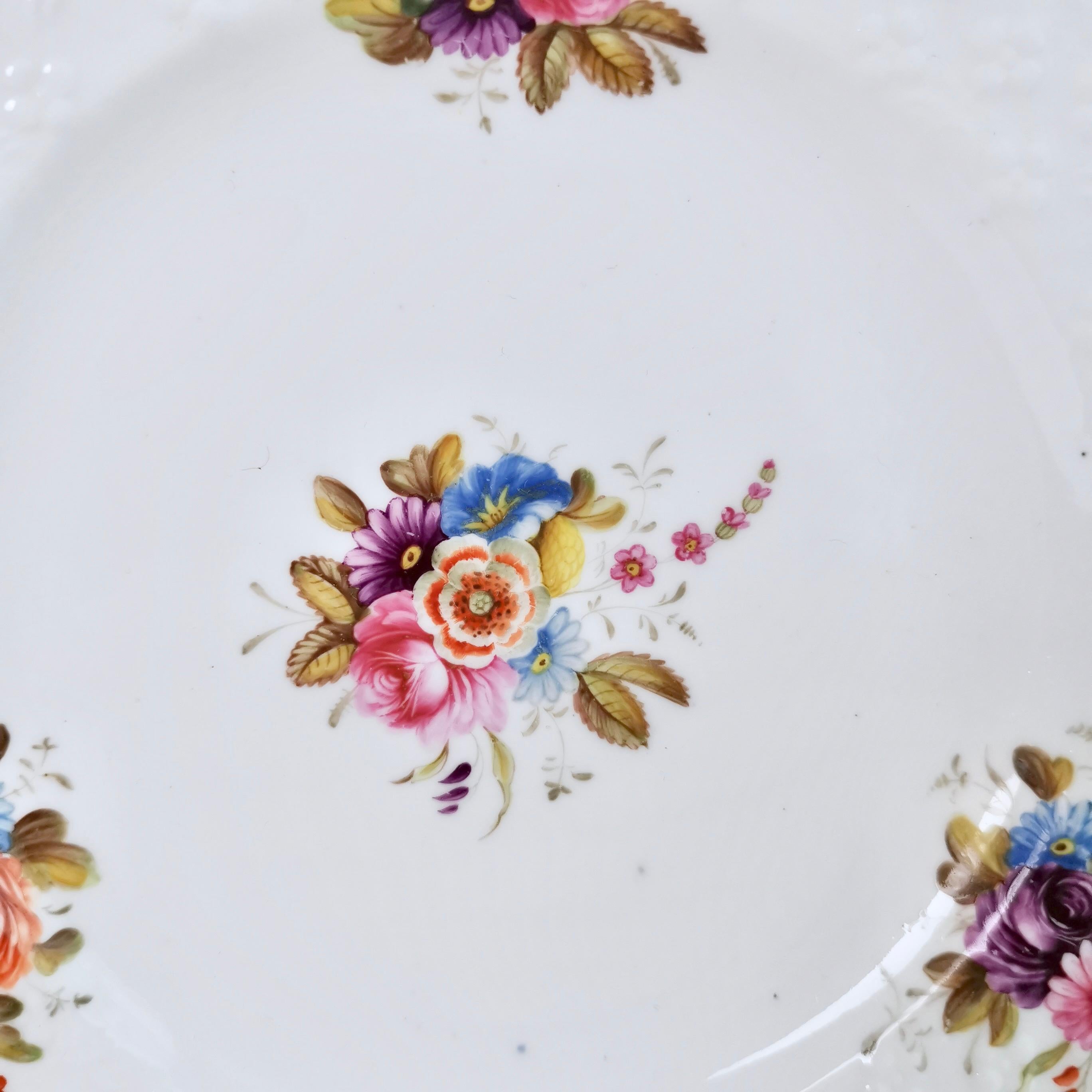 English Spode Pair of Porcelain Tea Plates, White with Flower Sprays, Regency ca 1816