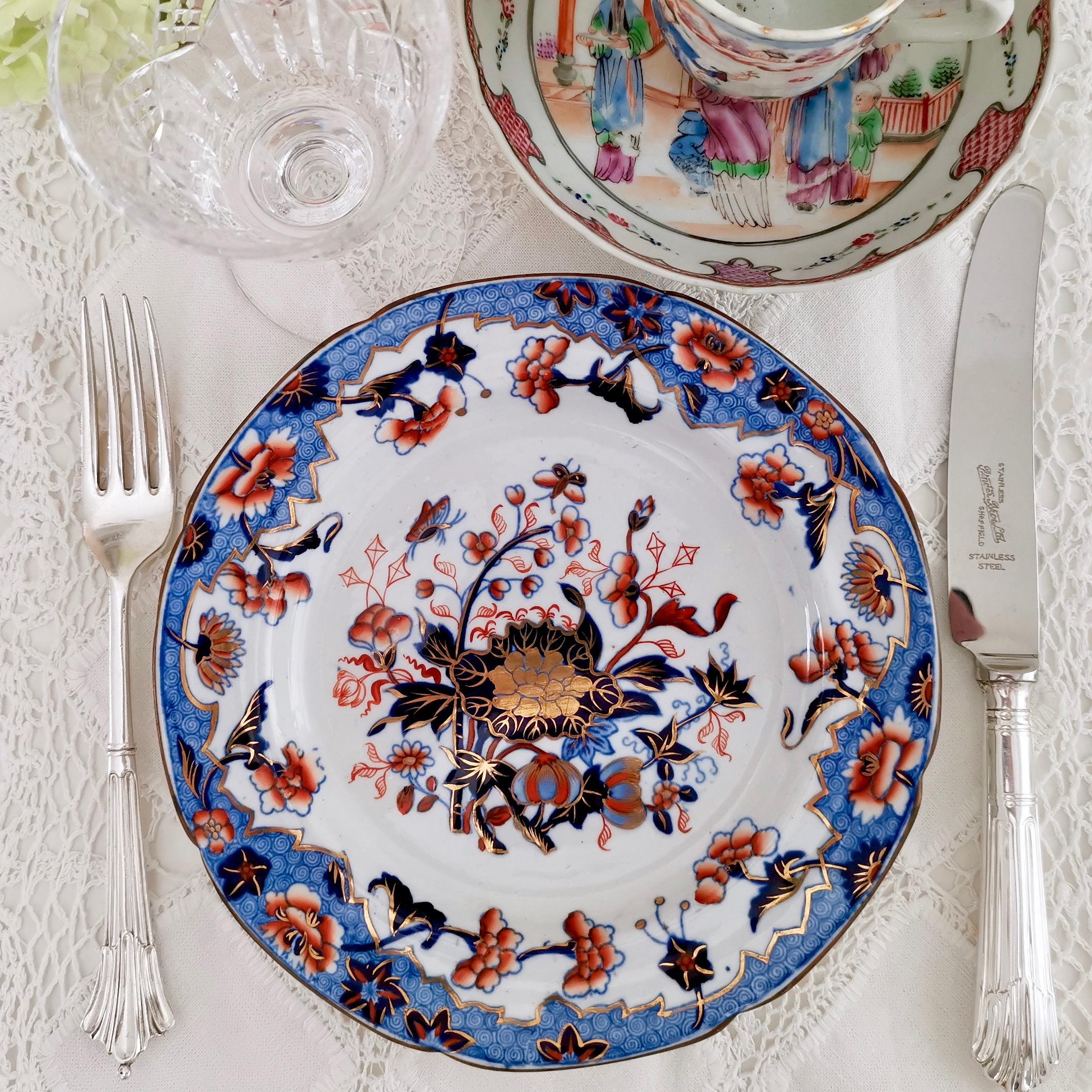 This is a beautiful little Spode plate made between 1822 and 1833. The plate is made of 