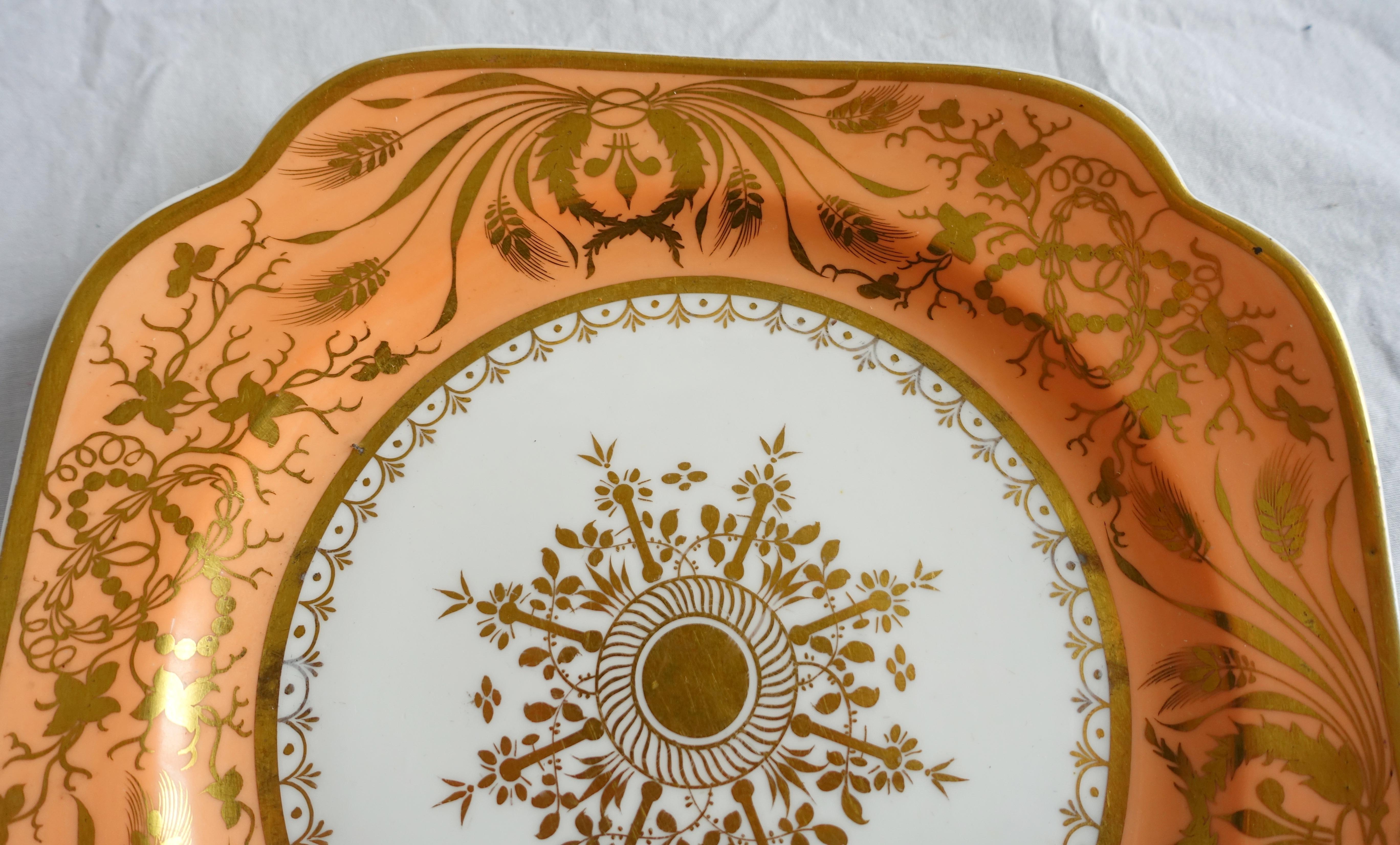 Doré Porcelaine Spode : motif géorgien d'assiettes ou de plats 3932, début du 19e siècle en vente