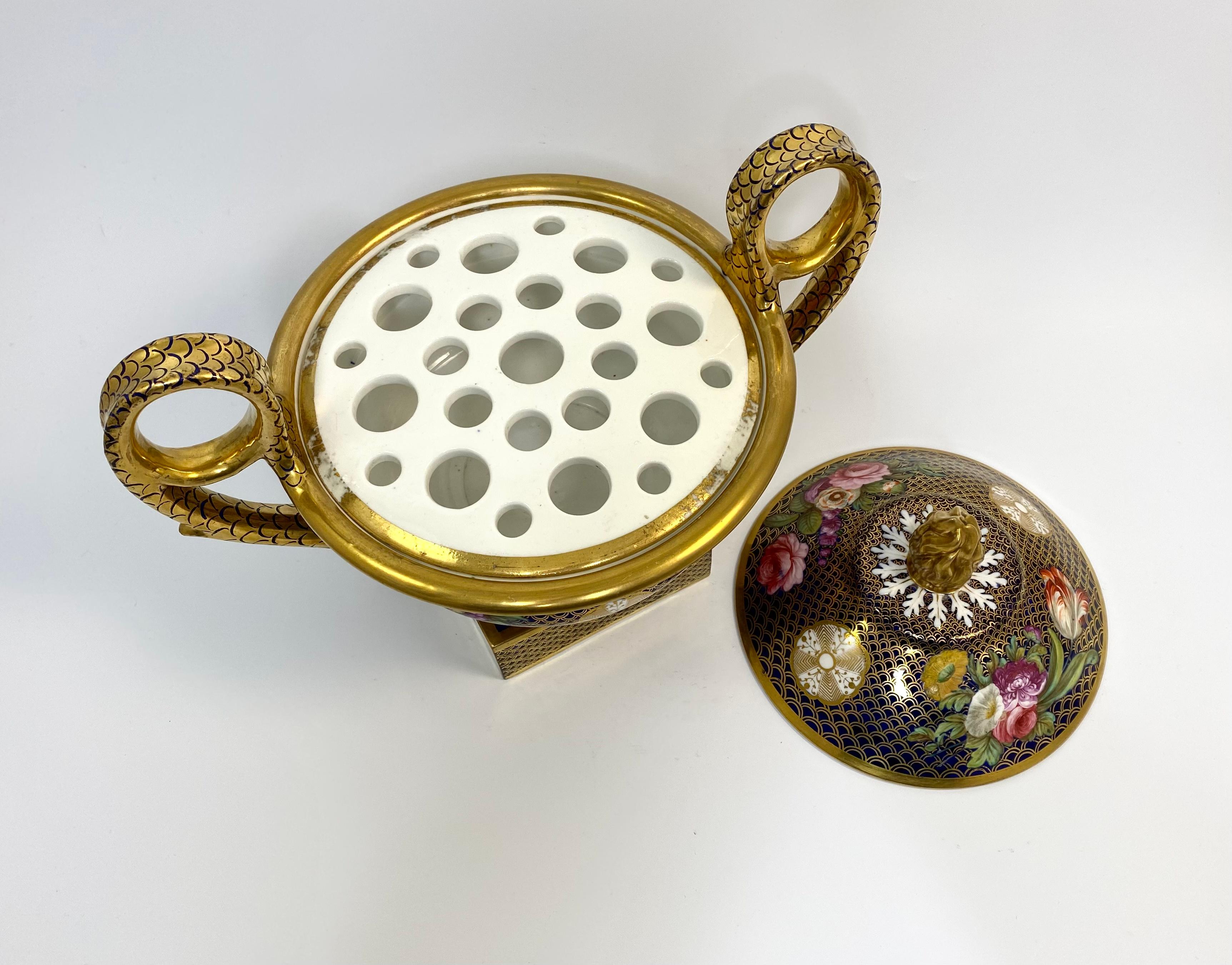 Spode porcelain pot pourri and cover, ‘1166’ pattern, c. 1820. 7