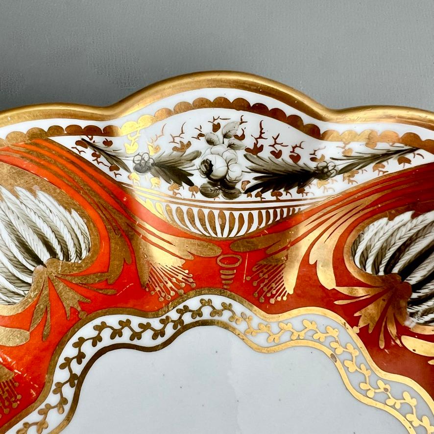 Spode Porcelain Shell Dish, Orange and Gilt Neoclassical Design, ca 1810 In Good Condition For Sale In London, GB
