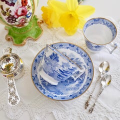 Spode Porcelain Teacup Trio, Brosely Pagoda Blue and White Transfer, ca 1815