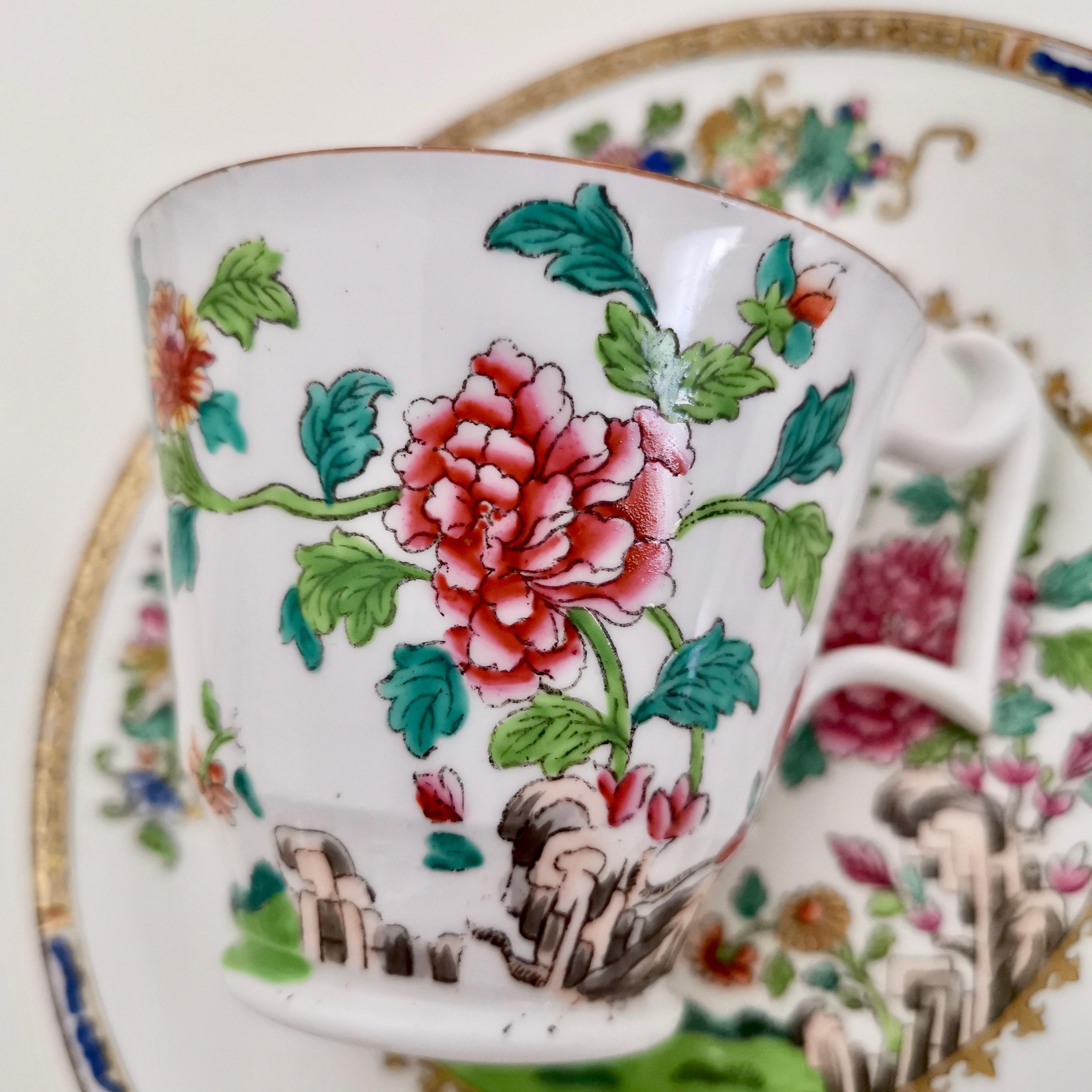 Spode Porcelain Teacup Trio, Peacock Pattern 2083, Regency, 1814-1825 1