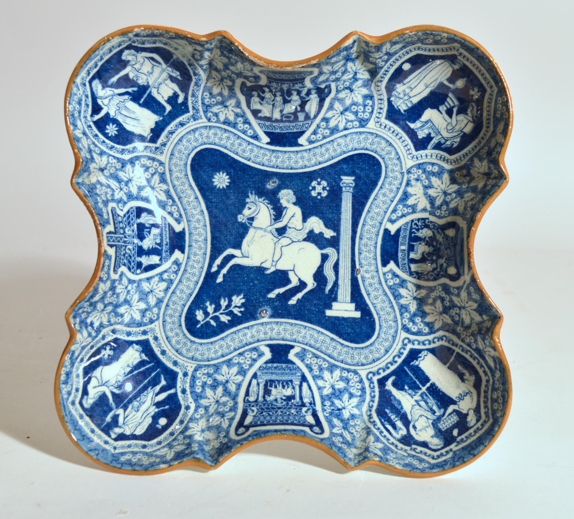 Spode Pottery Neo-Classical Greek Pattern Blue Dessert Dish In Good Condition For Sale In Downingtown, PA