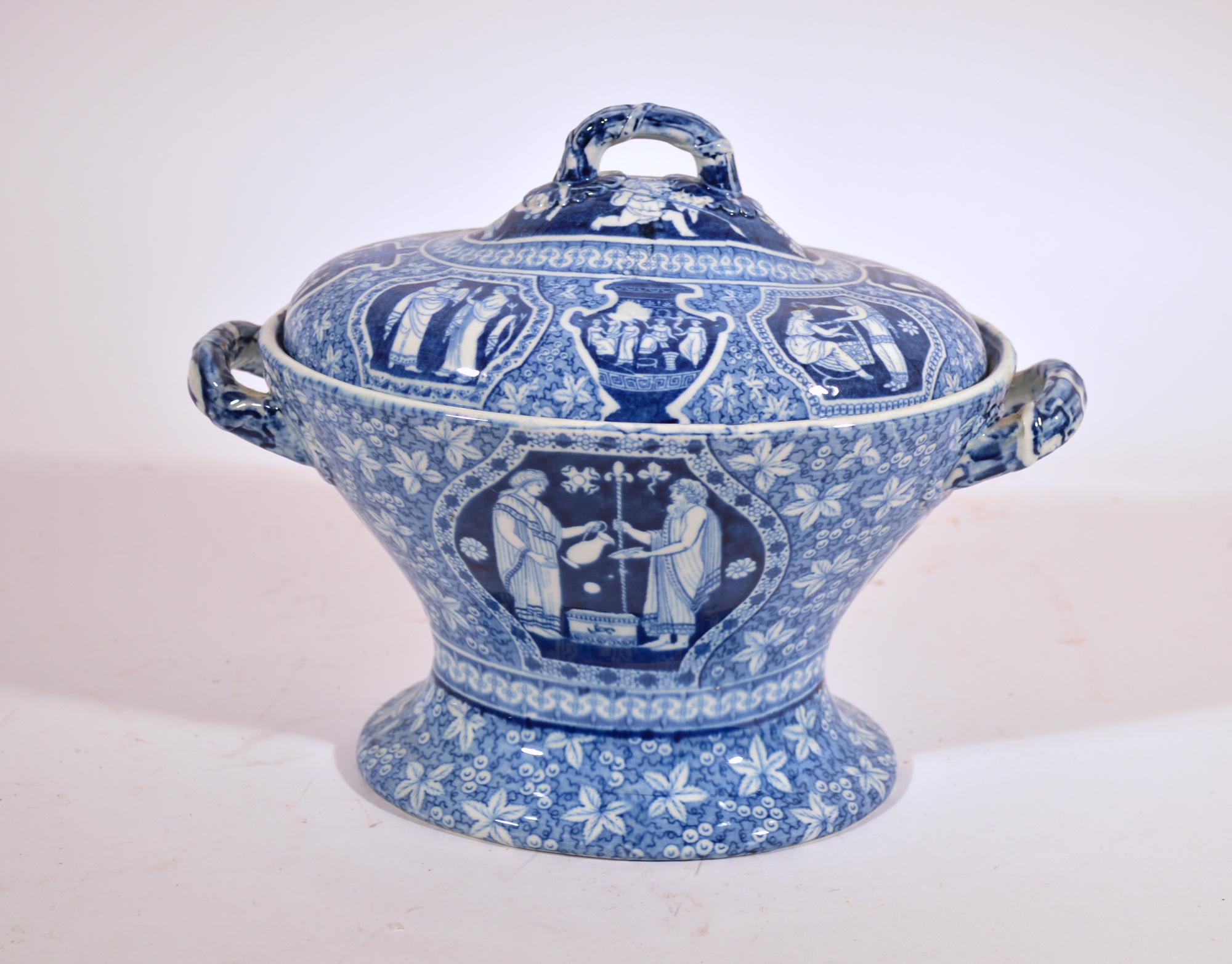 Spode Pottery Neoklassizistisches Supper-Set mit griechischem Muster und blauem Druck  im Zustand „Gut“ im Angebot in Downingtown, PA