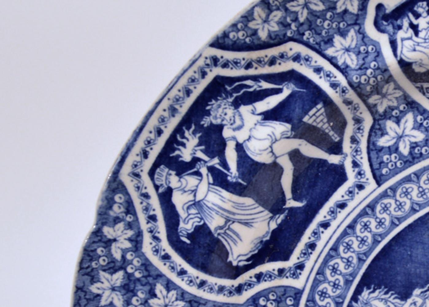 Spode Pottery Neo-Classical Greek Pattern Blue Set of Dinner Plates-33 Plates en vente 5