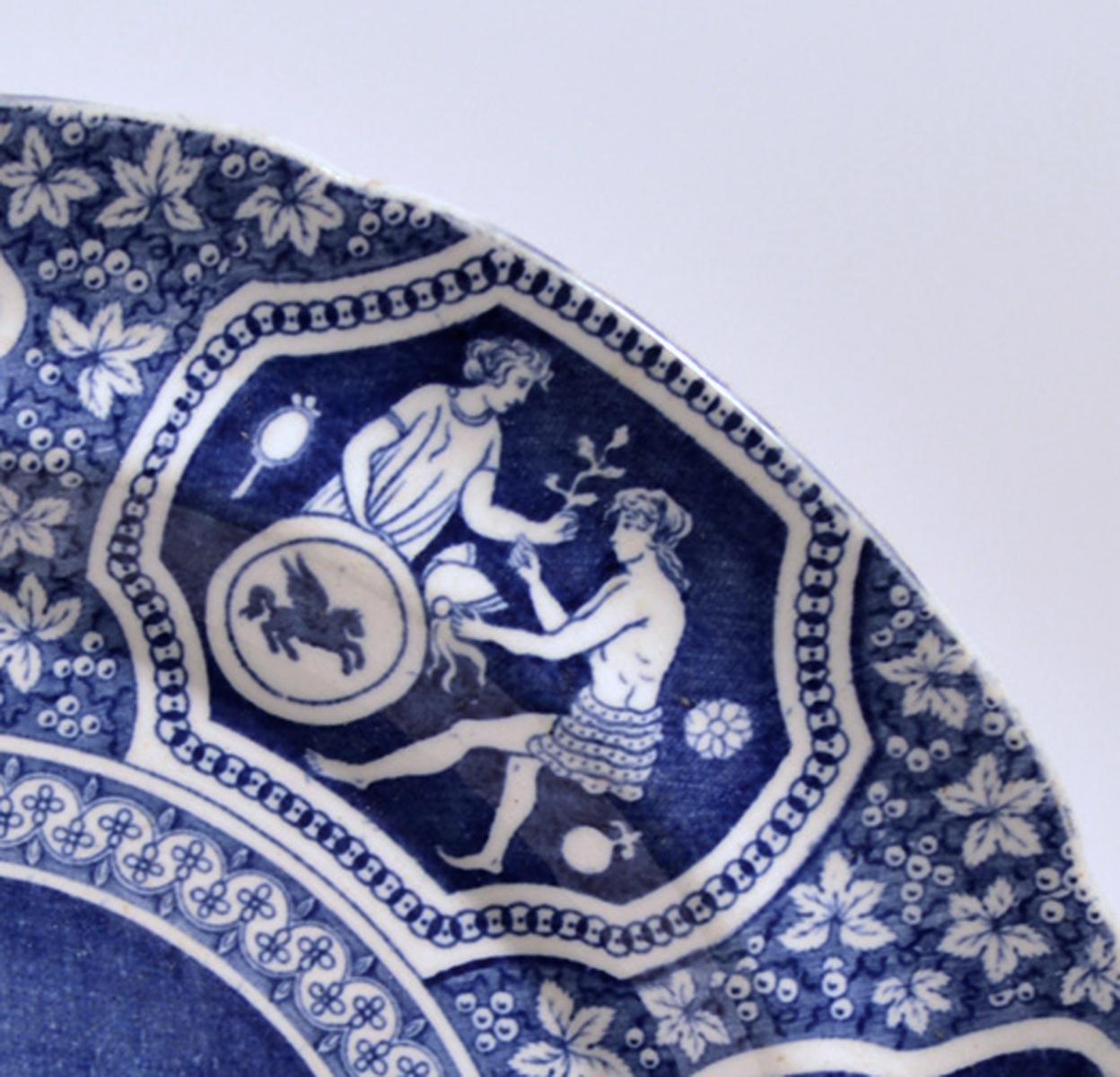 Spode Pottery Neo-Classical Greek Pattern Blue Set of Dinner Plates-33 Plates en vente 6