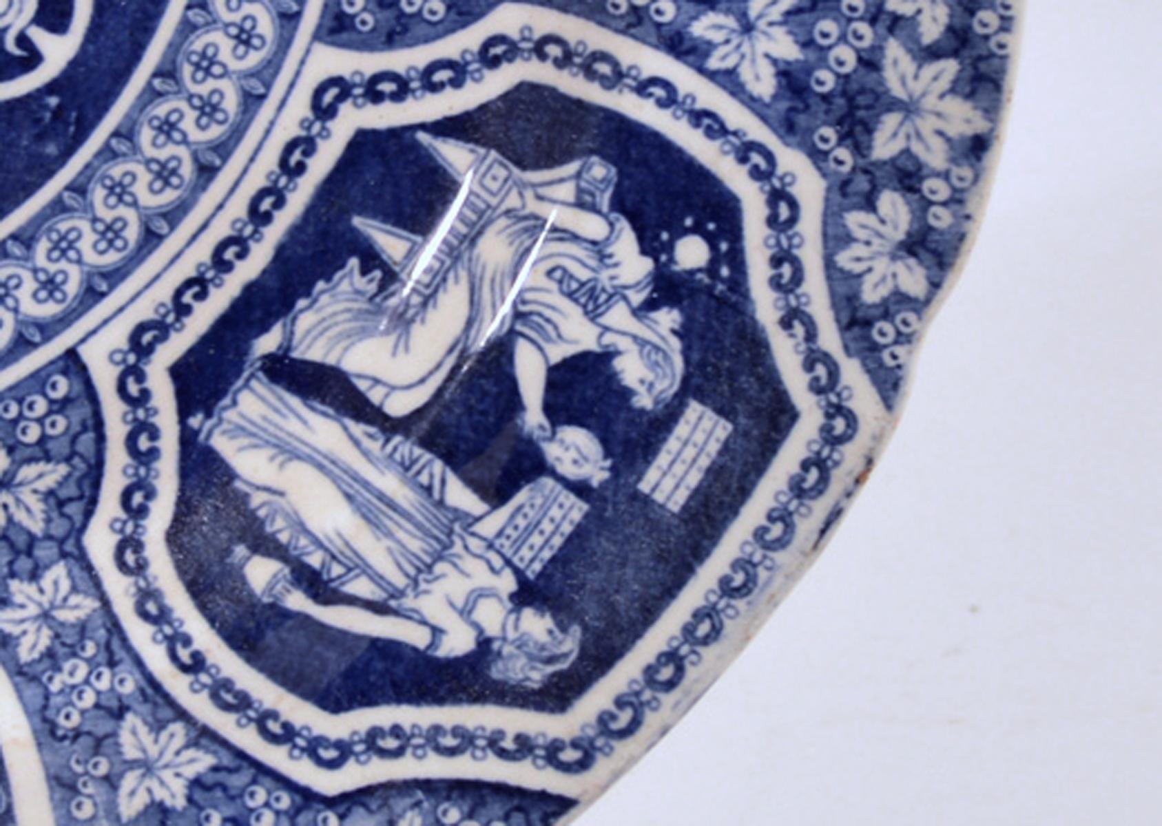 Spode Pottery Neo-Classical Greek Pattern Blue Set of Dinner Plates-33 Plates en vente 9