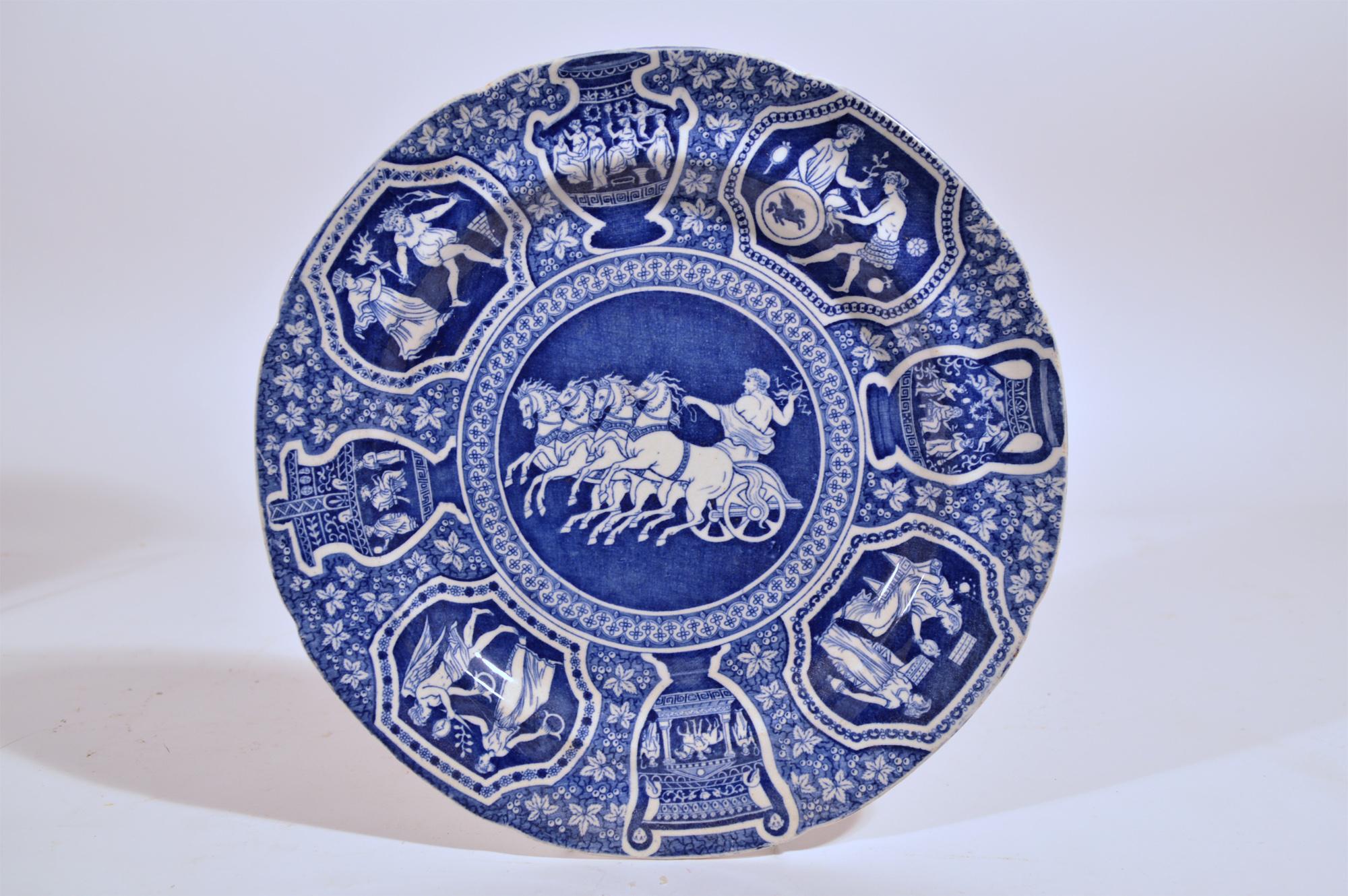 Néoclassique Ensemble d'assiettes plates Spode en poterie bleue à motif grec néoclassique de style néoclassique-33 en vente