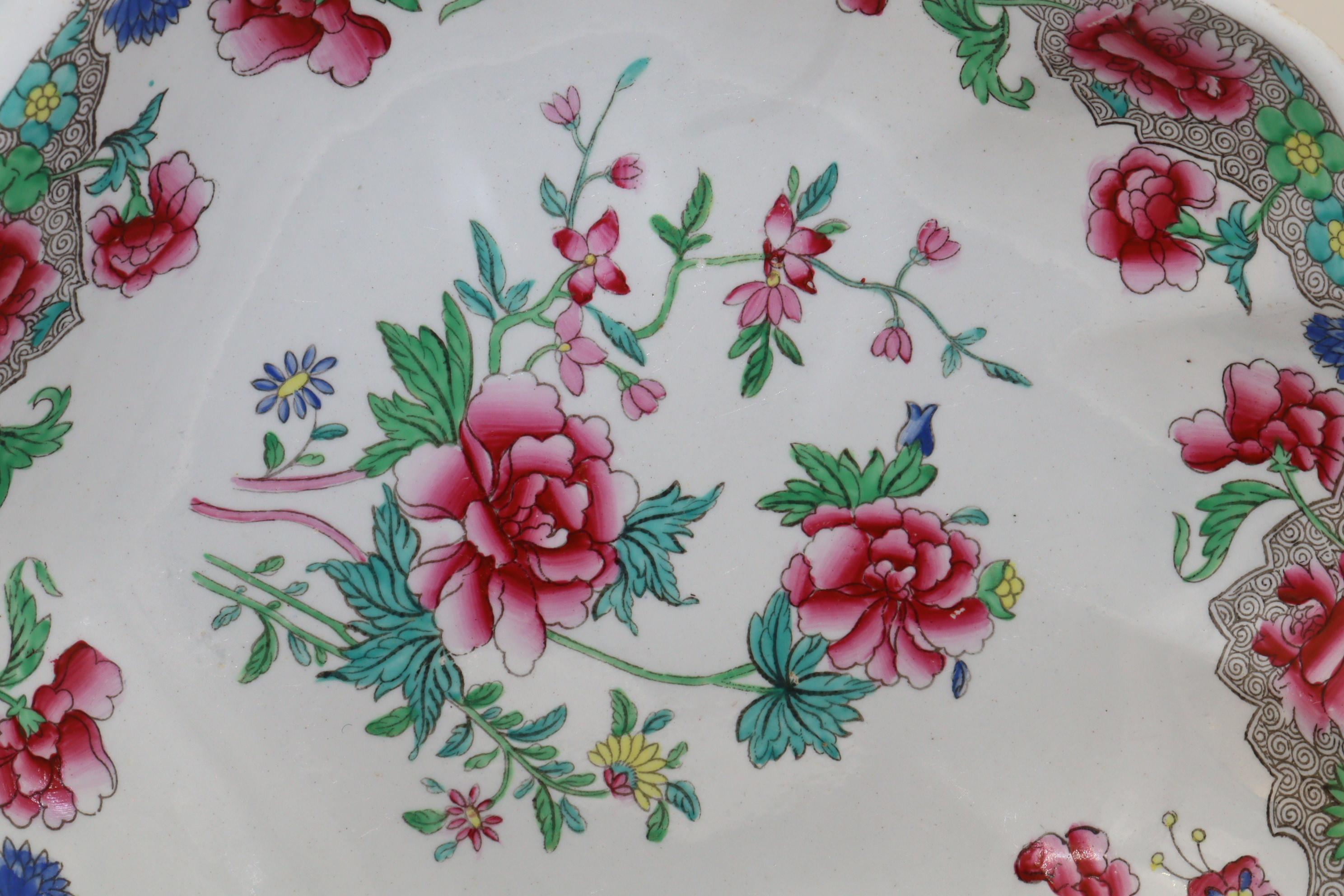 Chinoiserie Spode shell shaped dessert bowl pattern 3125 For Sale