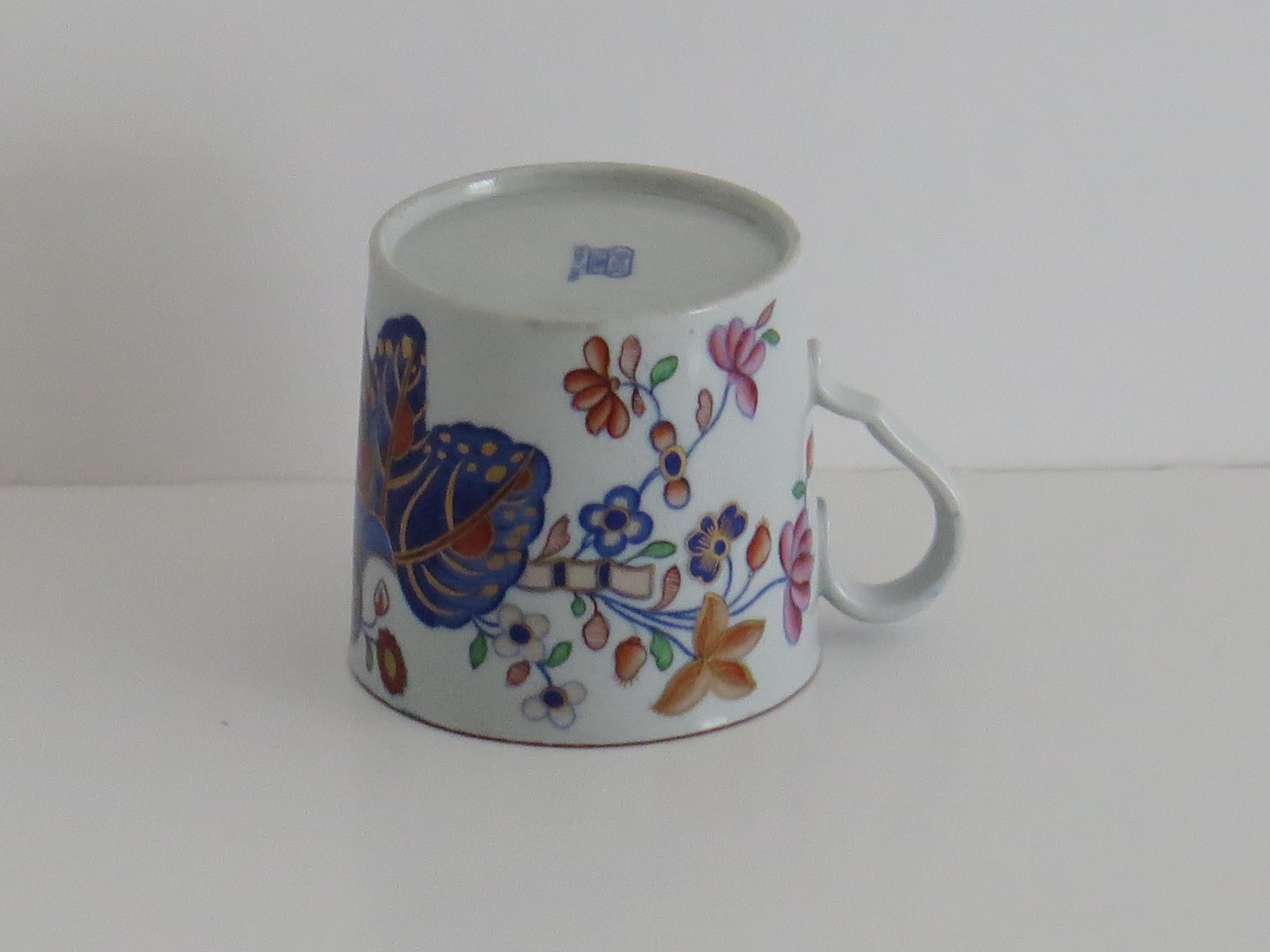 Dúo de cafetera y platito Spode de porcelana china con motivo de hoja de tabaco 2061, ca. 1820 en venta 2