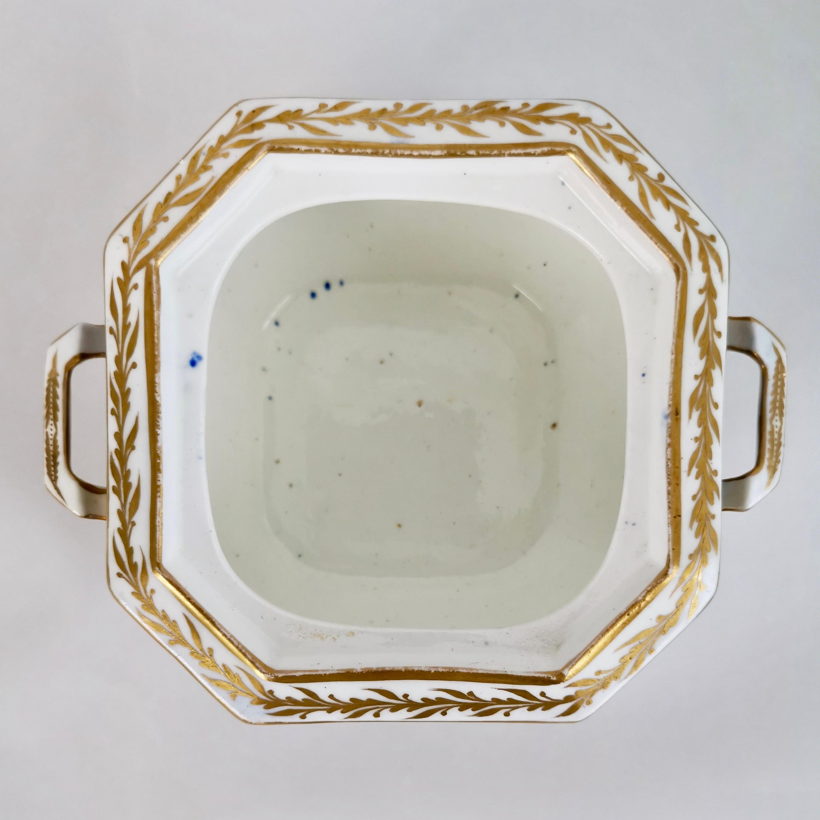 Spode Tea Service, Felspar Porcelain White and Cobalt Blue, Regency 1821-1825 6