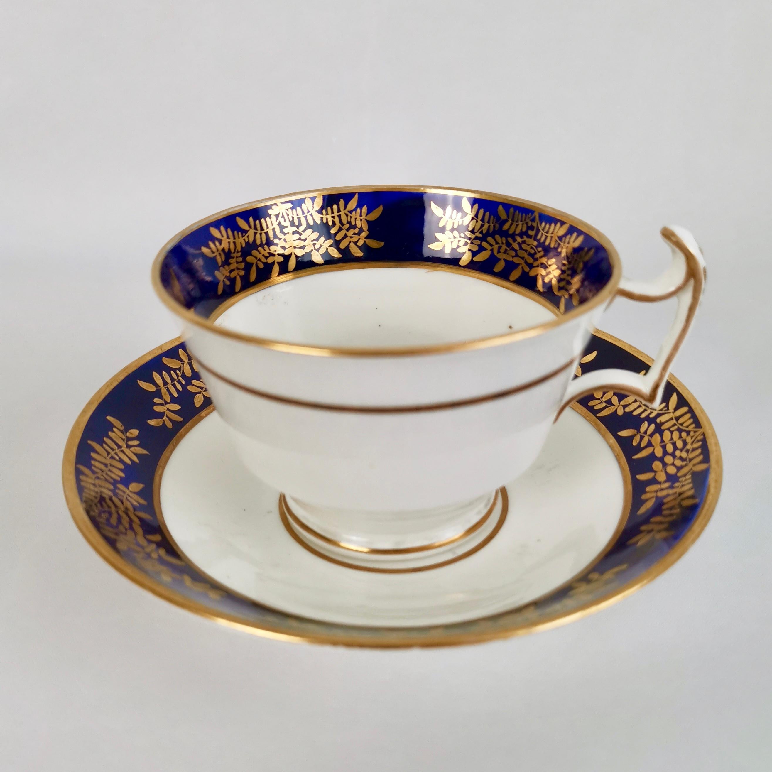 Spode Tea Service, Felspar Porcelain White and Cobalt Blue, Regency 1821-1825 8