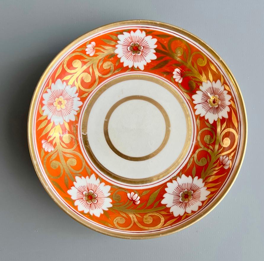 Hand-Painted Spode Teacup and Saucer, Red, Gilt with White Chrysanthemum, Regency ca 1810 For Sale