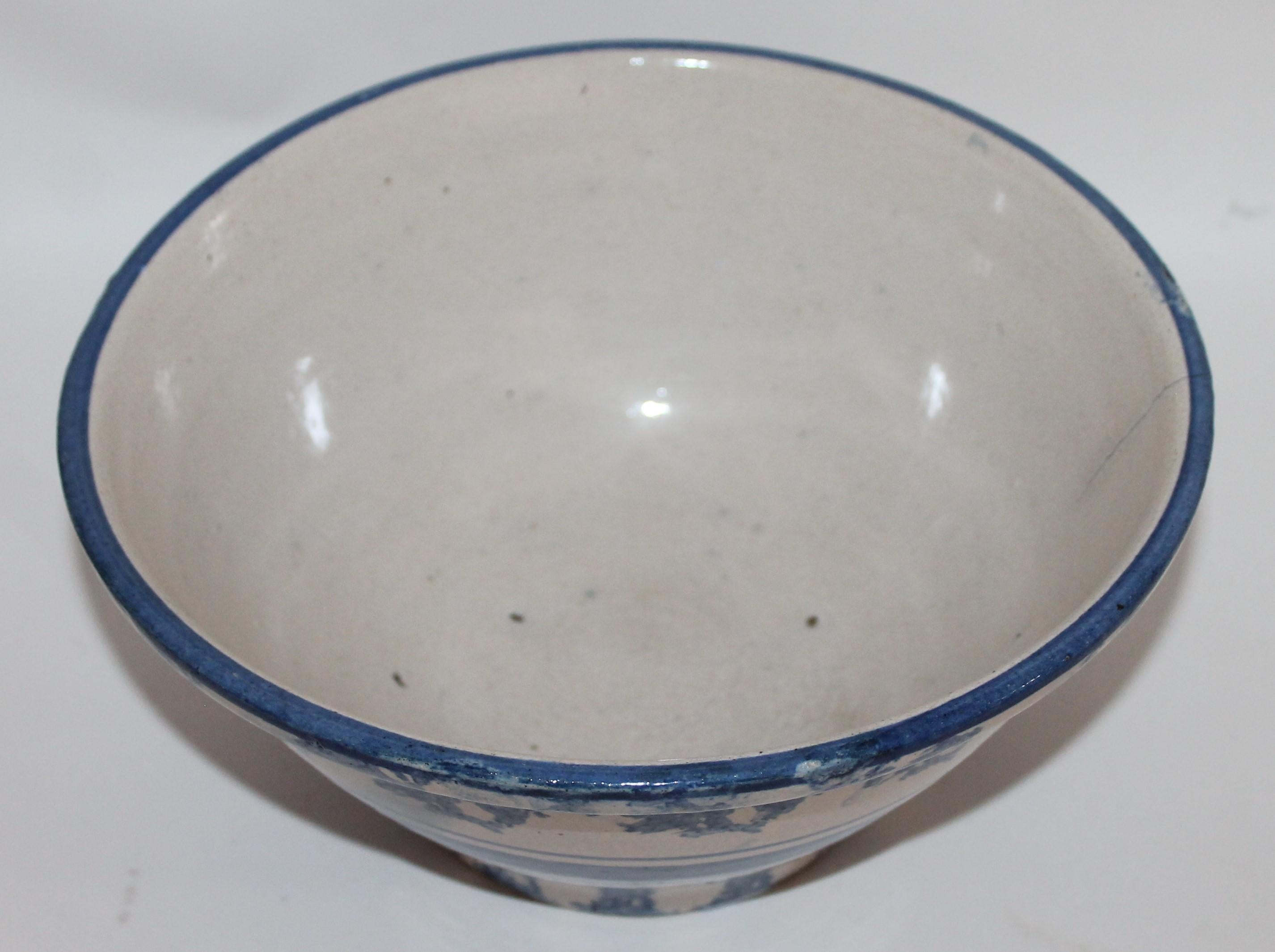Country Sponge Ware Pottery Bowl, 19th Century For Sale