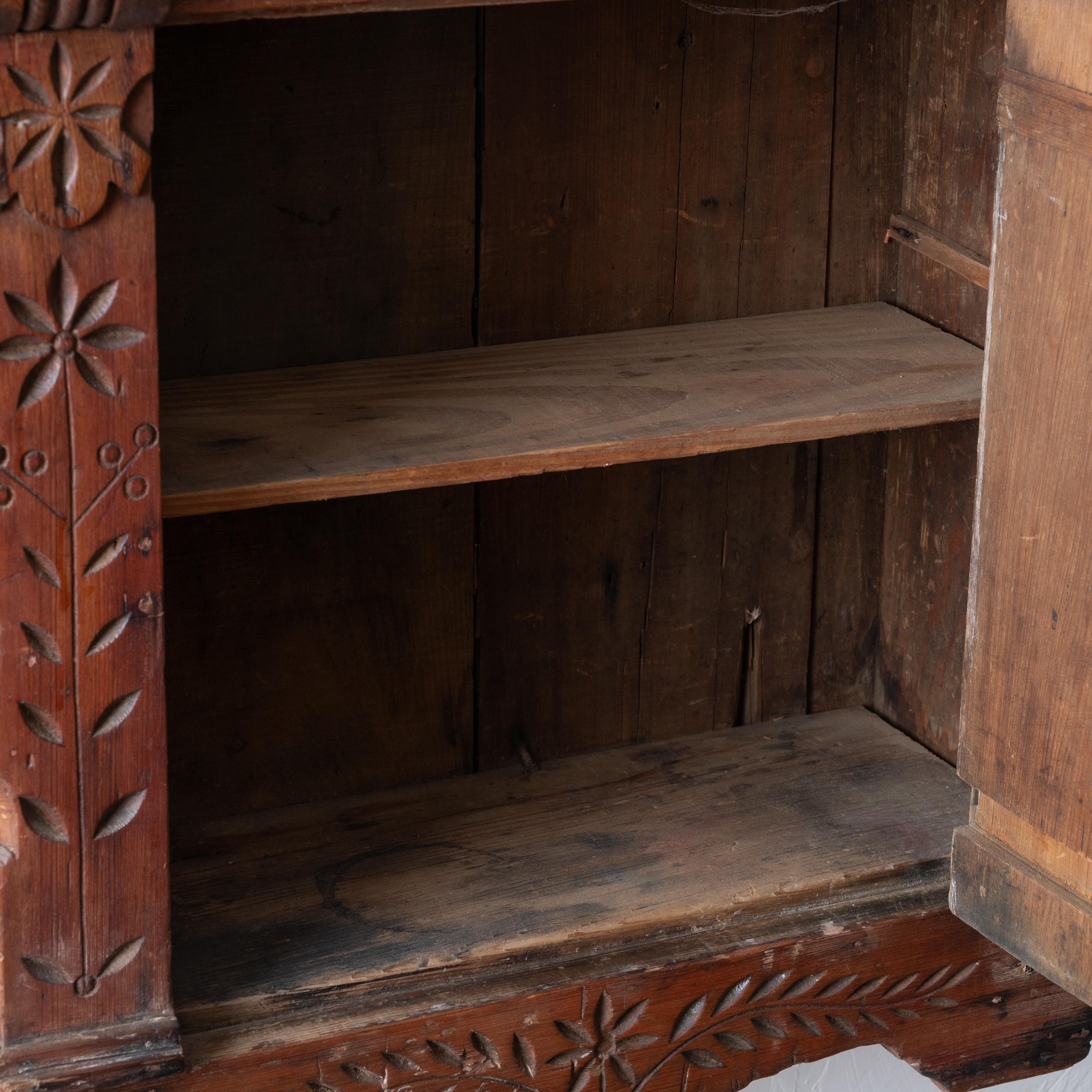 Spoon-Carved Pine Wall Cupboard, 19th Century For Sale 6