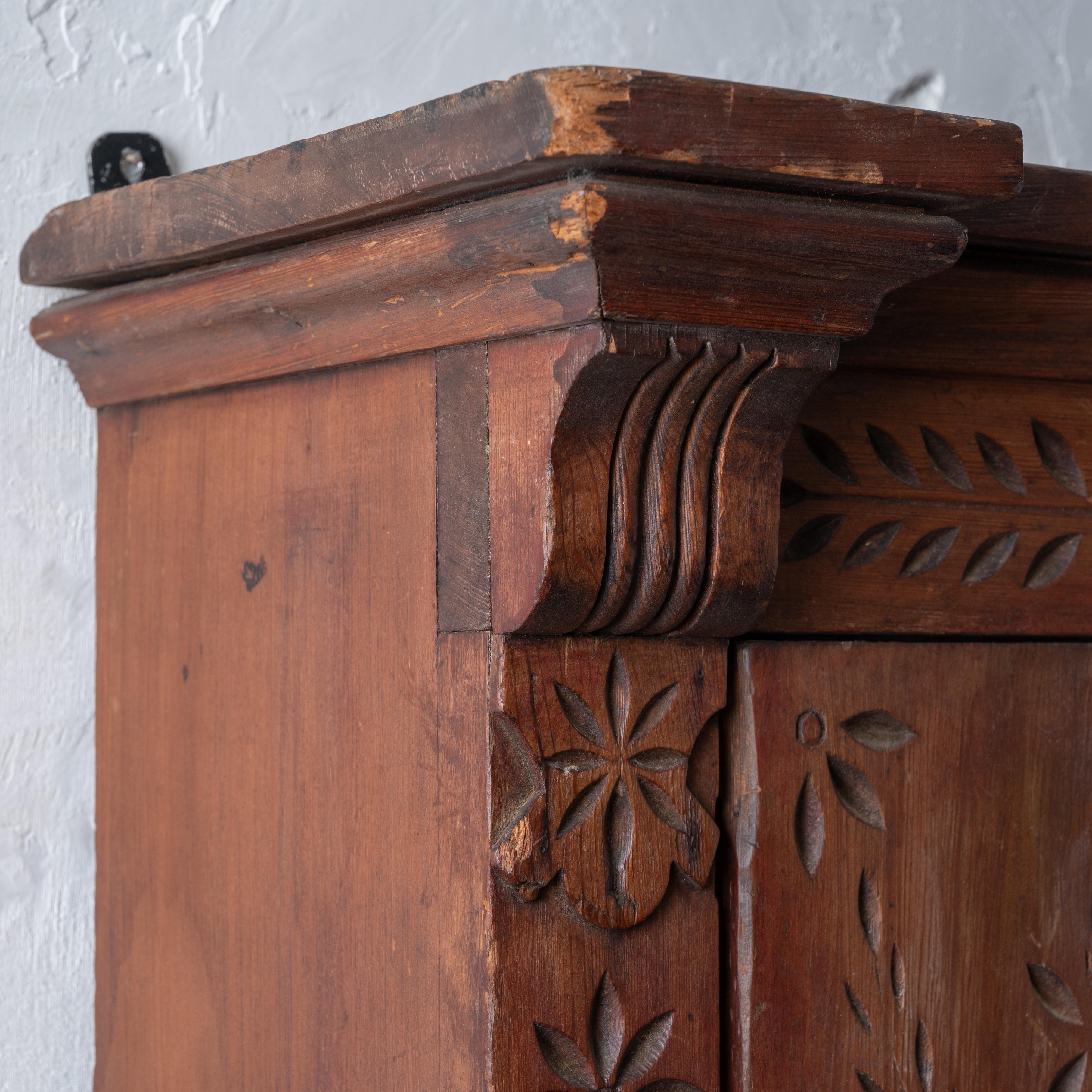 Spoon-Carved Pine Wall Cupboard, 19th Century For Sale 7