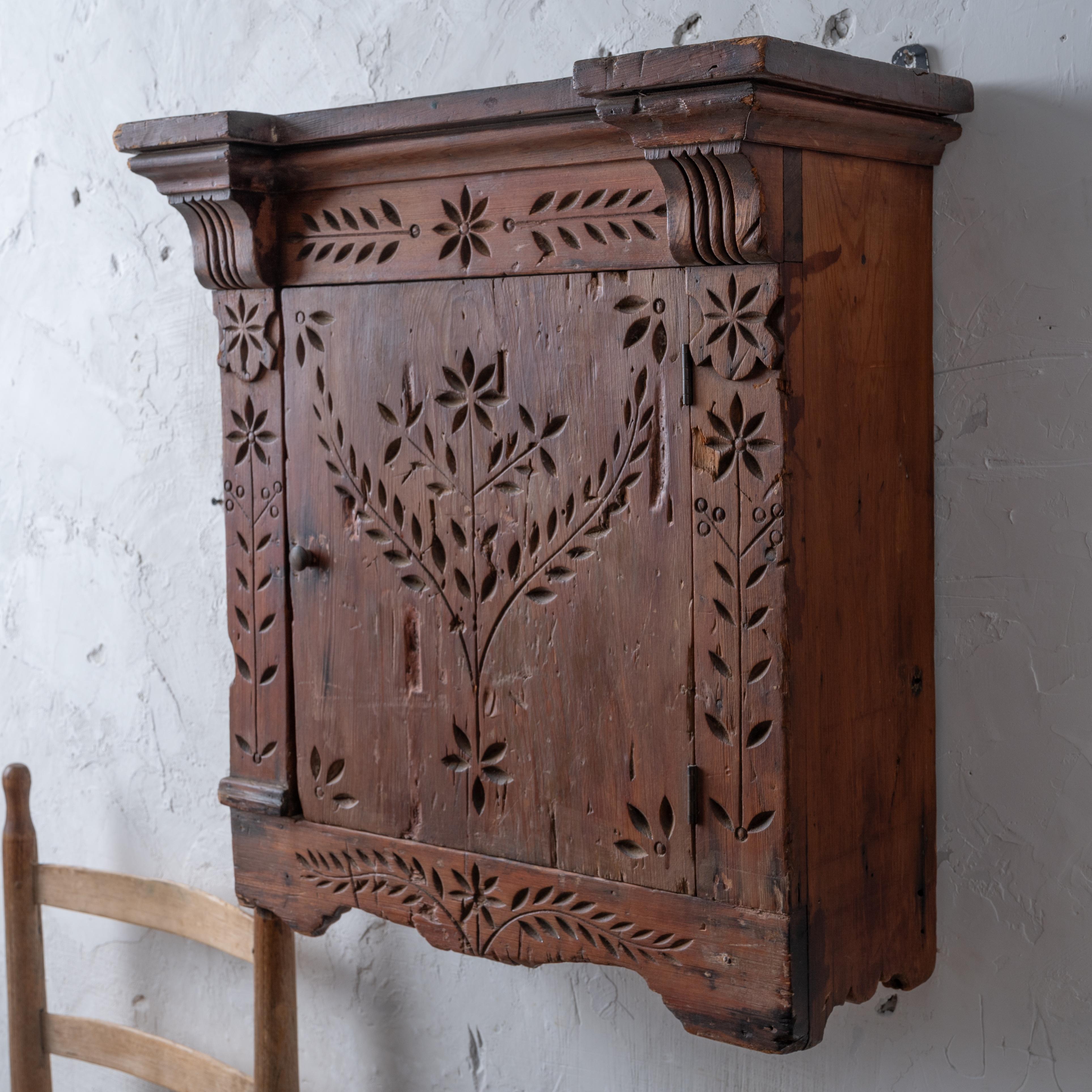 Unknown Spoon-Carved Pine Wall Cupboard, 19th Century For Sale