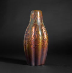 Vaso a spore Art Nouveau attribuito a Sándor Apáti Abt per Zsolnay