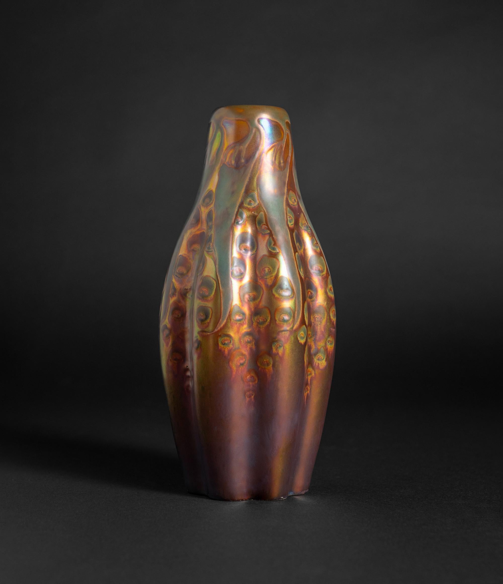 Hungarian Art Nouveau Spore Vase attributed to Sándor Apáti-Abt for Zsolnay For Sale