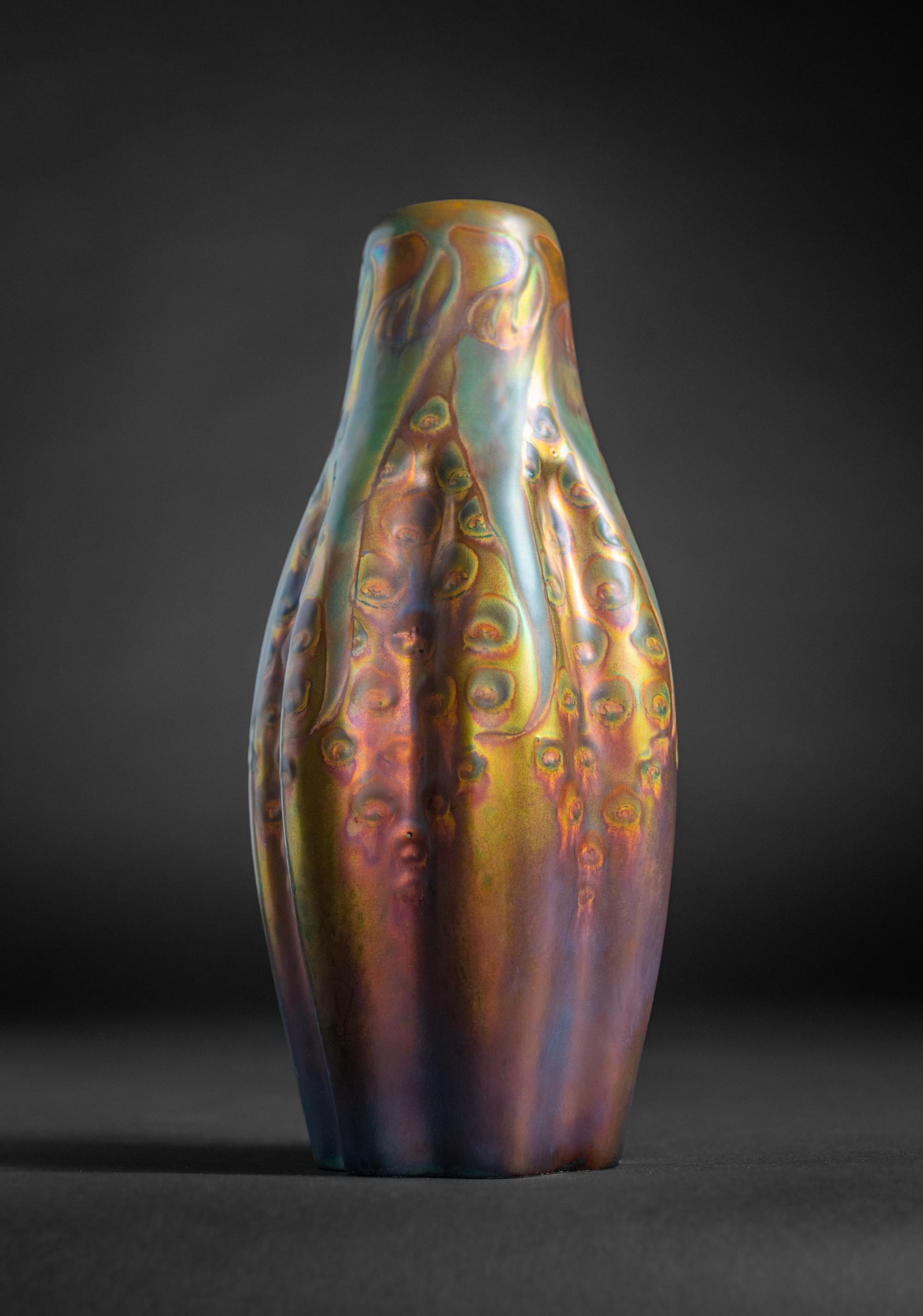 Early 20th Century Art Nouveau Spore Vase attributed to Sándor Apáti-Abt for Zsolnay For Sale