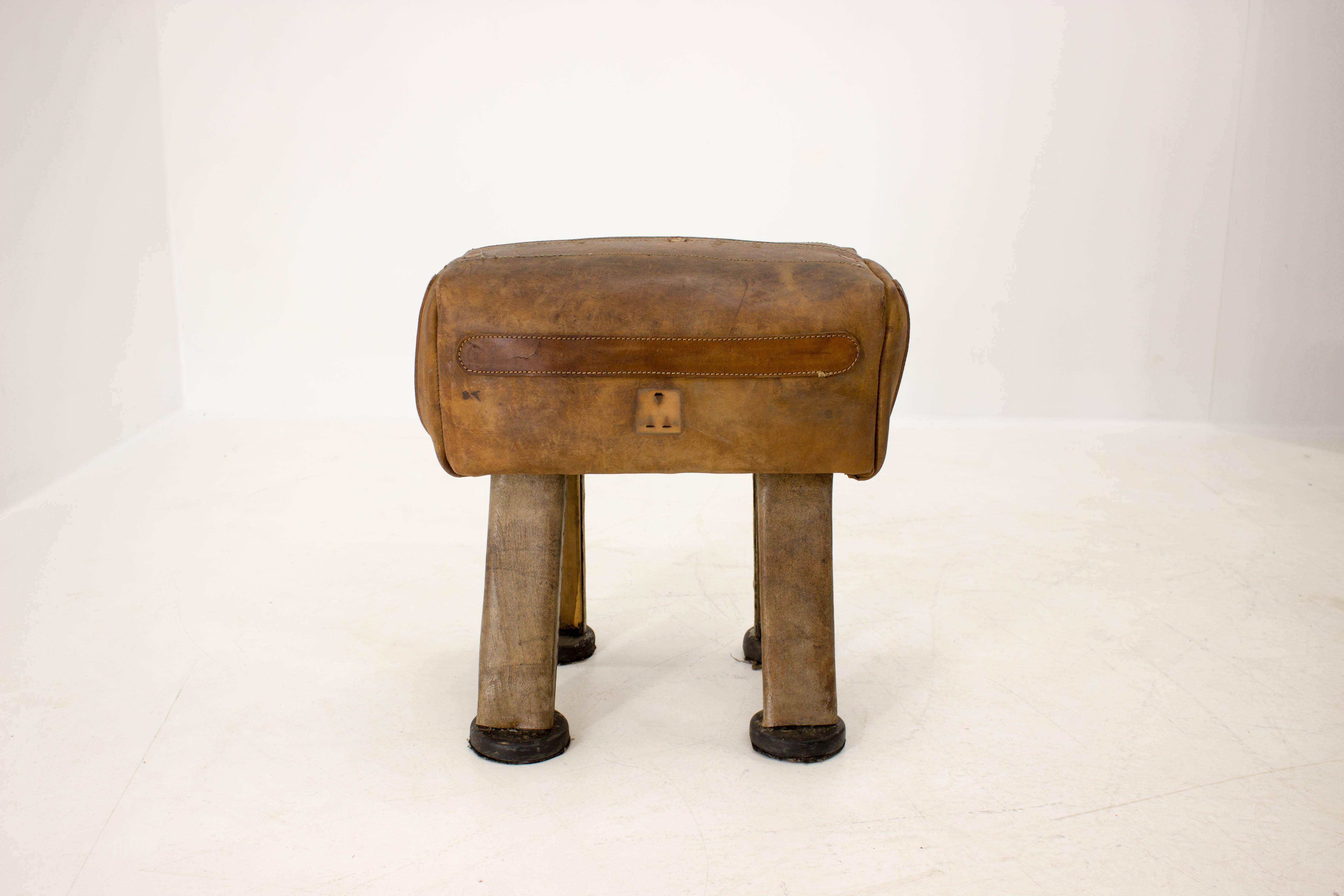 Made of cow skin and wood
Very good original condition with nice patina
Good ice-breaking piece!