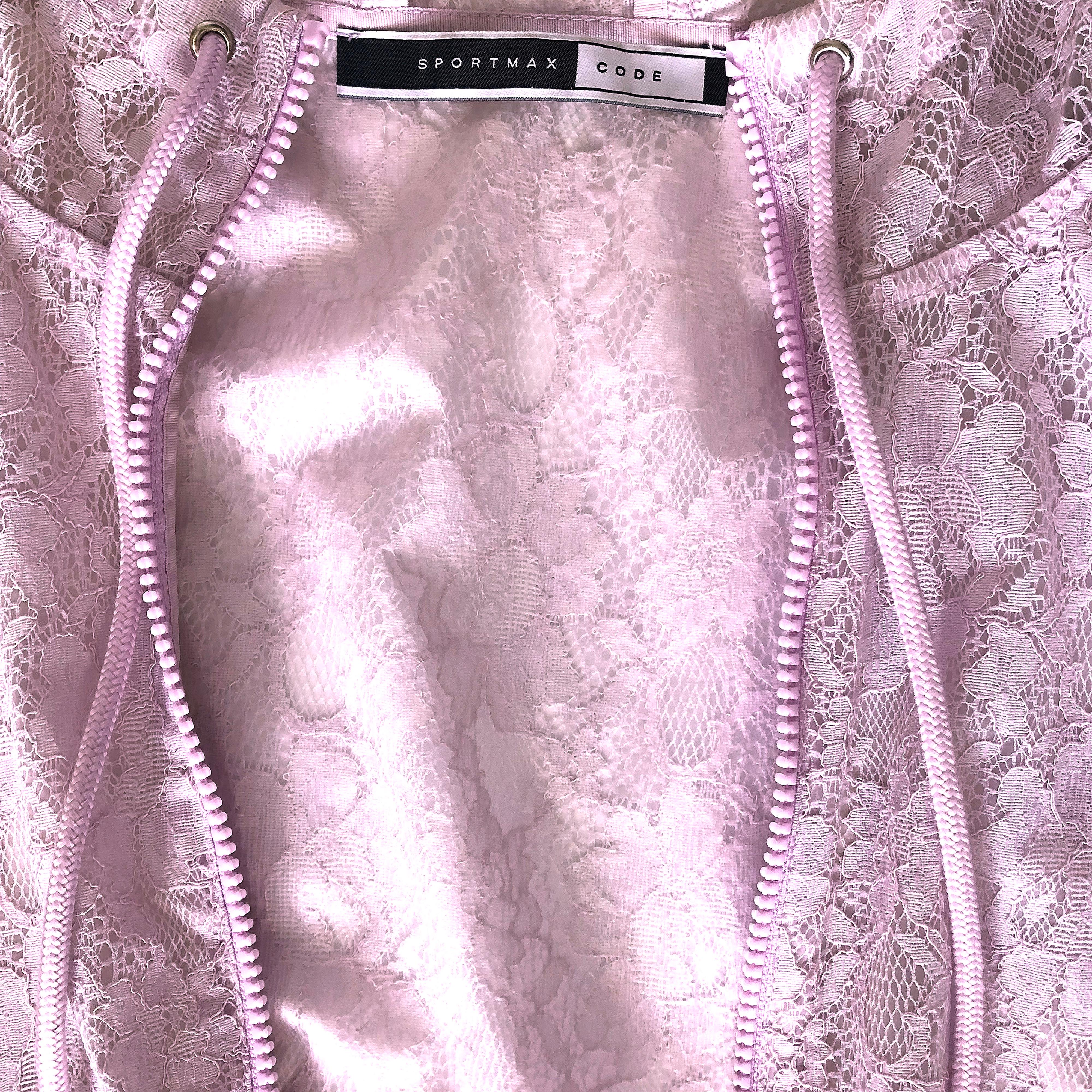 Sportmax Code - Lace Rain Jacket - Waterproof Lilac Lace - Hooded   In Good Condition For Sale In KENT, GB