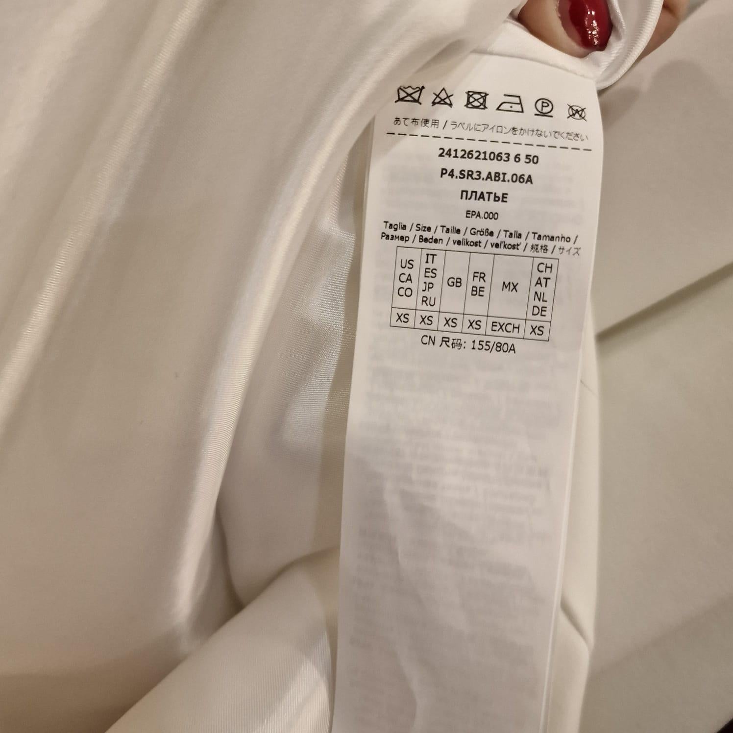 Italian Long white dress from Sportmax 024, new without any wear 10
