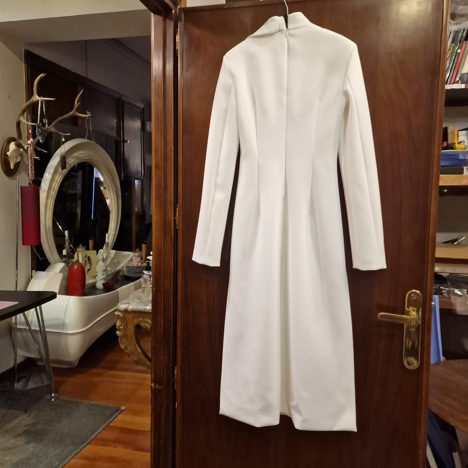 Italian Long white dress from Sportmax 024, new without any wear 3