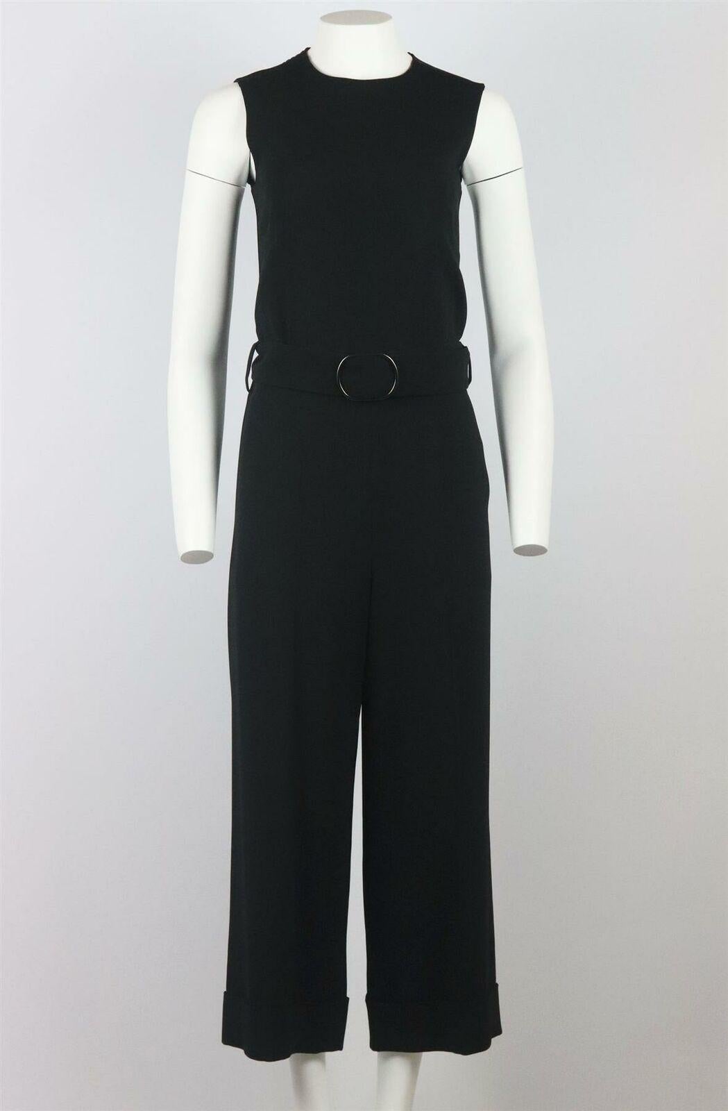 Sportmax's jumpsuit has sleeveless, cropped legs and belt fastening that subtly contours your waist, it's cut from slightly stretchy crepe, so it feels really comfortable.
Black crepe.
Concealed zip fastening at back.
52% Acetate, 45% viscose, 3%
