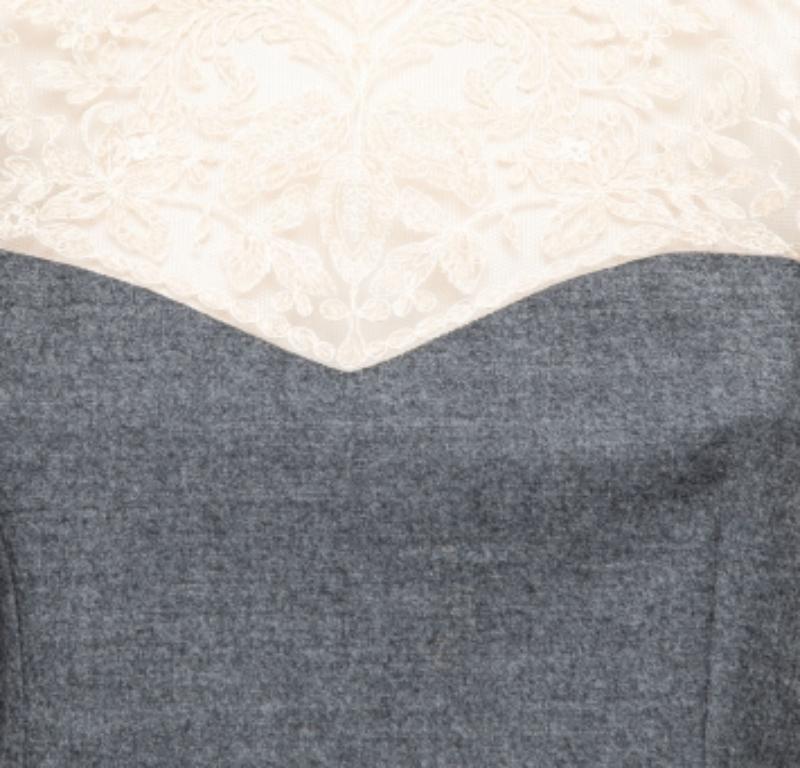 Sportmax Grey Wool Lace Detail Sleeveless Top S In Good Condition For Sale In Dubai, Al Qouz 2