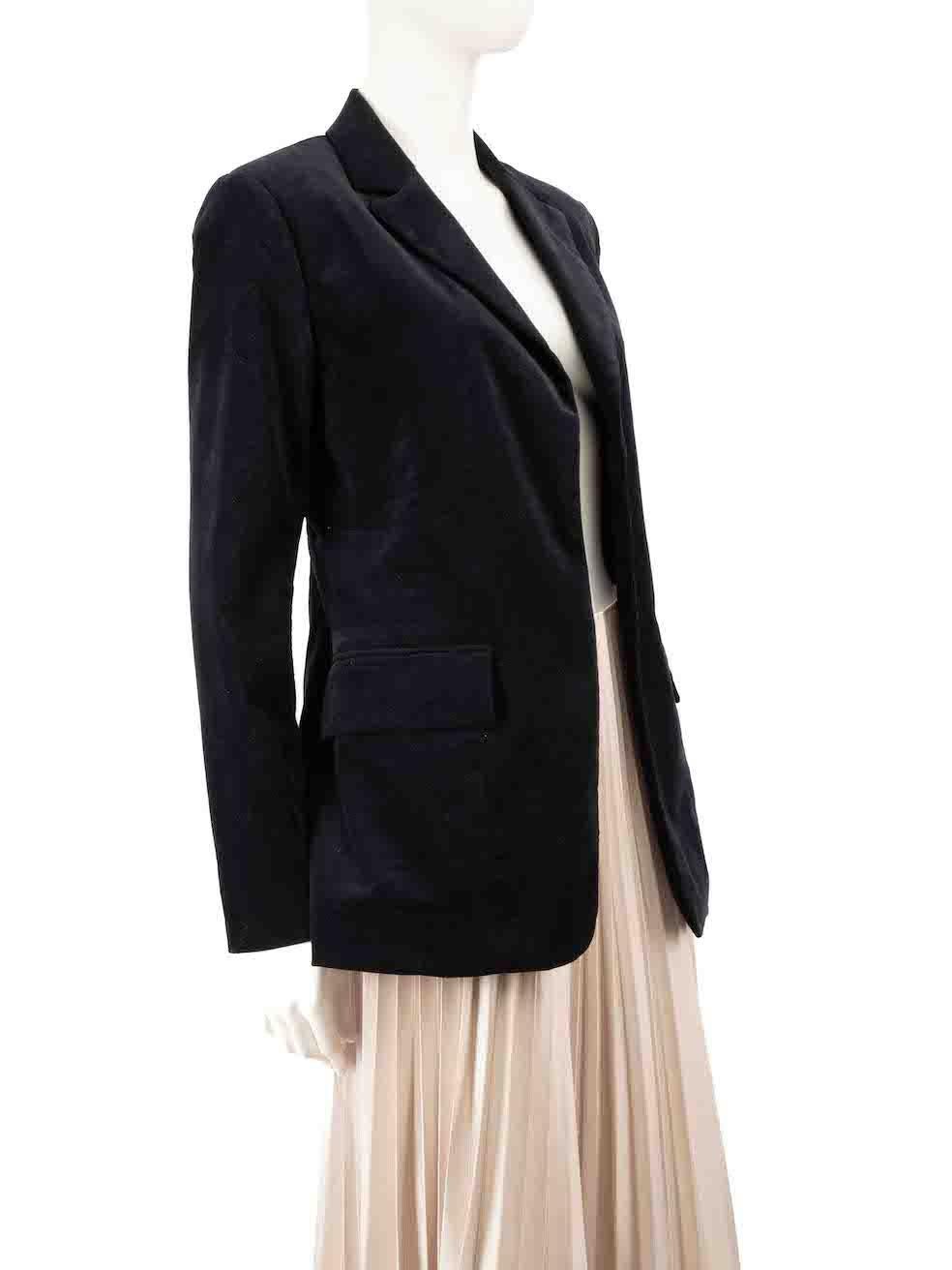 CONDITION is Very good. Hardly any visible wear to blazer is evident on this used Sportmax designer resale item.
 
 
 
 Details
 
 
 Navy
 
 Velvet
 
 Blazer
 
 Shoulder pads
 
 Open front
 
 2x Front pockets
 
 
 
 
 
 Made in Italy
 
 
 
