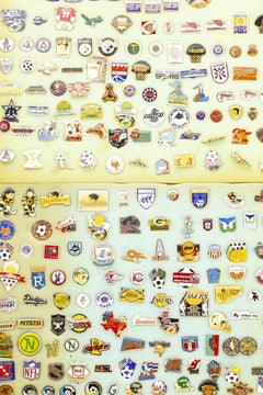 Sports collections - Collection of pins, emblems and badges - 255