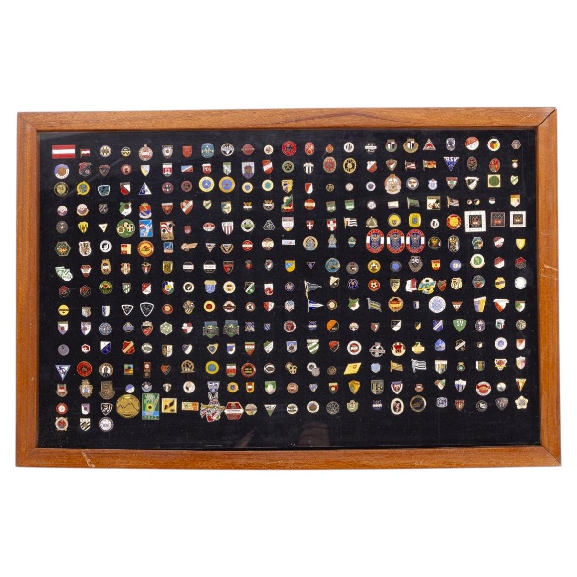 Sports collections - Collection of pins, emblems and badges - 400