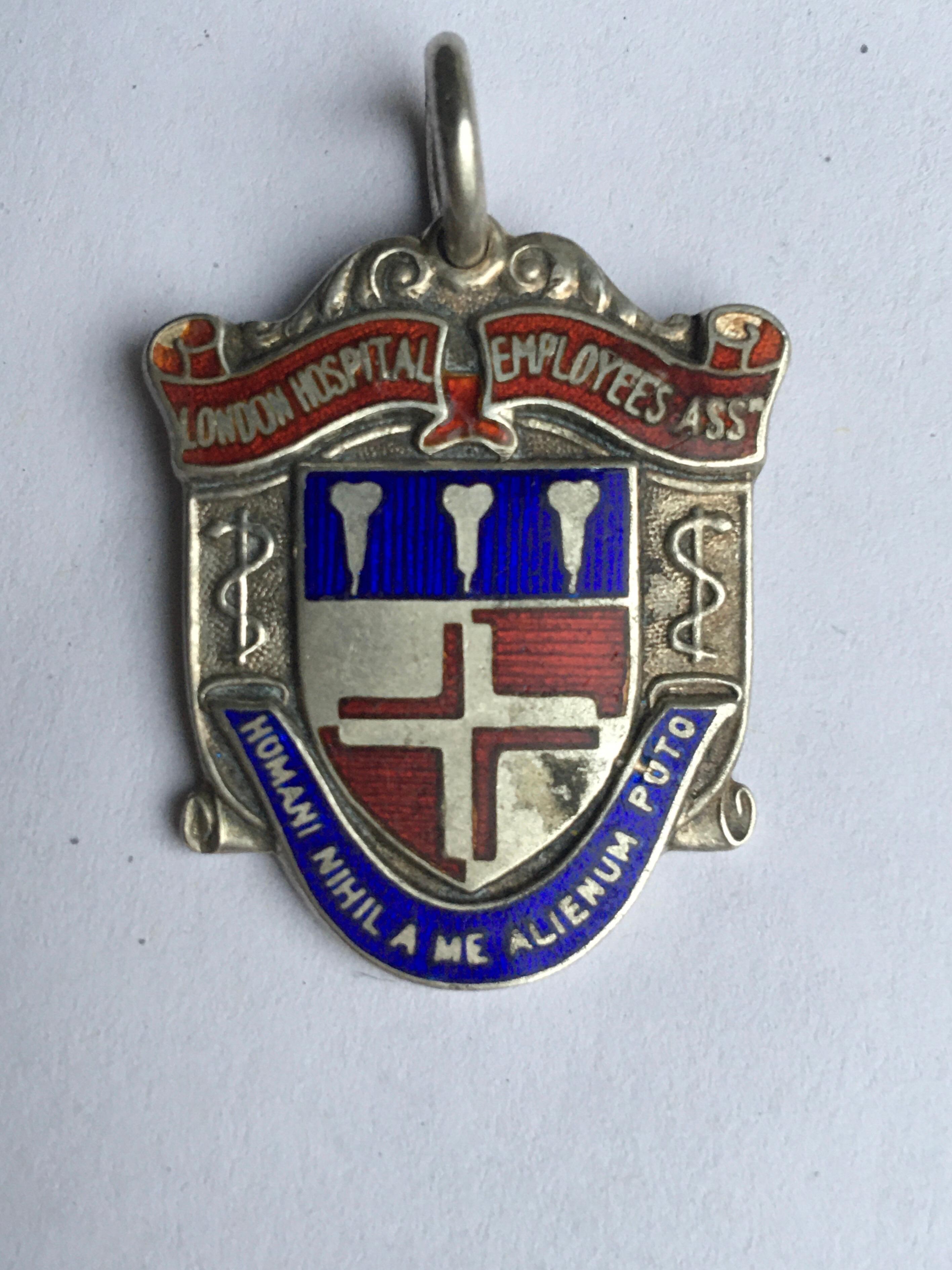 Sports Enamel or Silver Vintage Medal Pendant For Sale 1